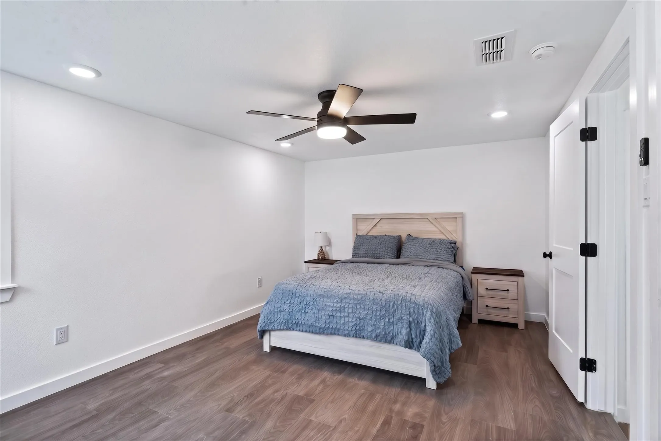 Single Family Residence For Sale in Taylor County , 546 Apache Lane, Abilene, Texas 79601, 3 Bedroom, 2 Bathroom, Garage spaces, 1,336 Sqft, built in 1987, mls#21326532, Real Estate Agent in Abilene, Homes For Sale in Taylor county, Homes For Sale in Abilene, Realtor in Abilene Texas, Real Estate Brokerage Independent Realty Texas, Luminita Cordes Realtor
