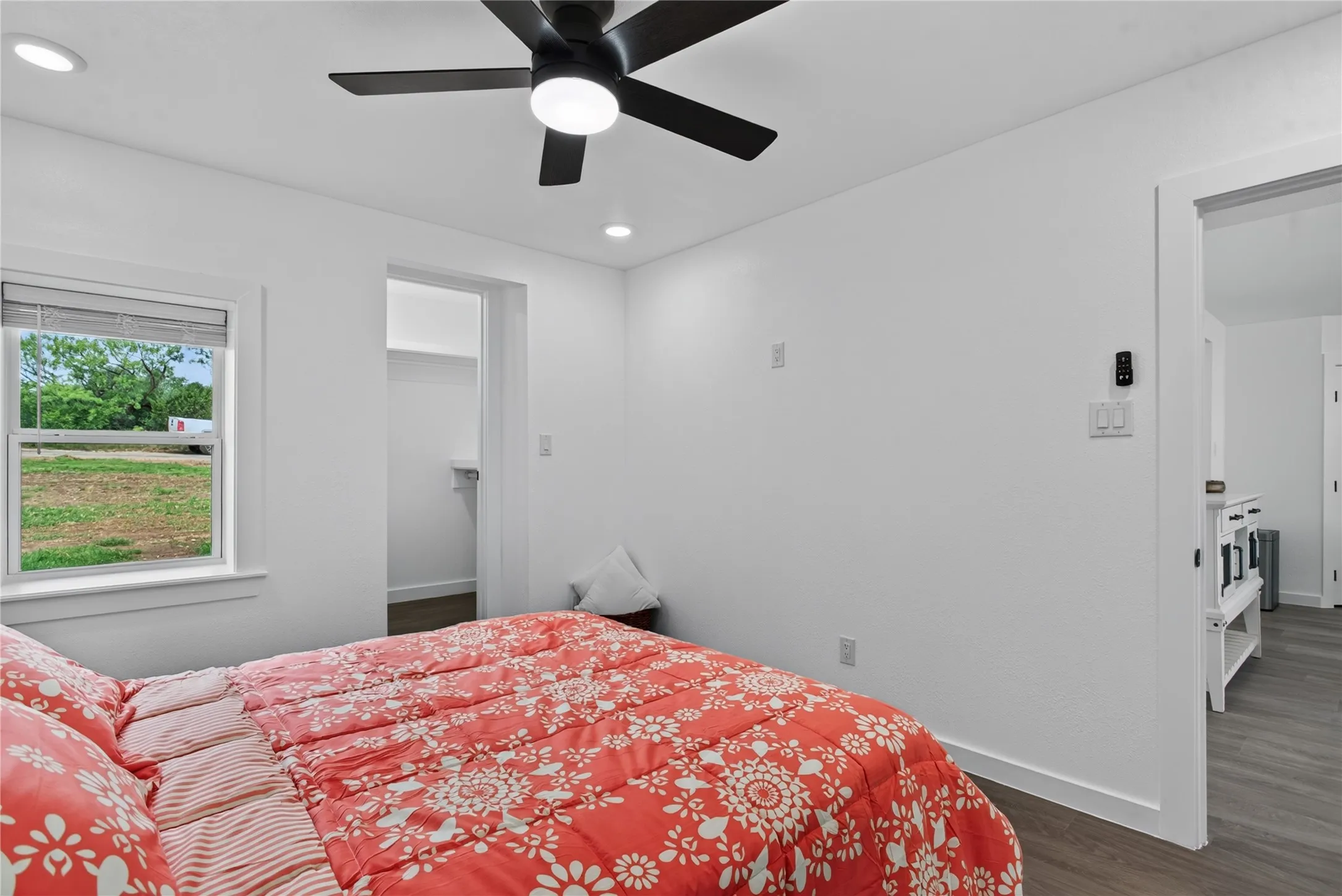 Single Family Residence For Sale in Taylor County , 546 Apache Lane, Abilene, Texas 79601, 3 Bedroom, 2 Bathroom, Garage spaces, 1,336 Sqft, built in 1987, mls#21326532, Real Estate Agent in Abilene, Homes For Sale in Taylor county, Homes For Sale in Abilene, Realtor in Abilene Texas, Real Estate Brokerage Independent Realty Texas, Luminita Cordes Realtor