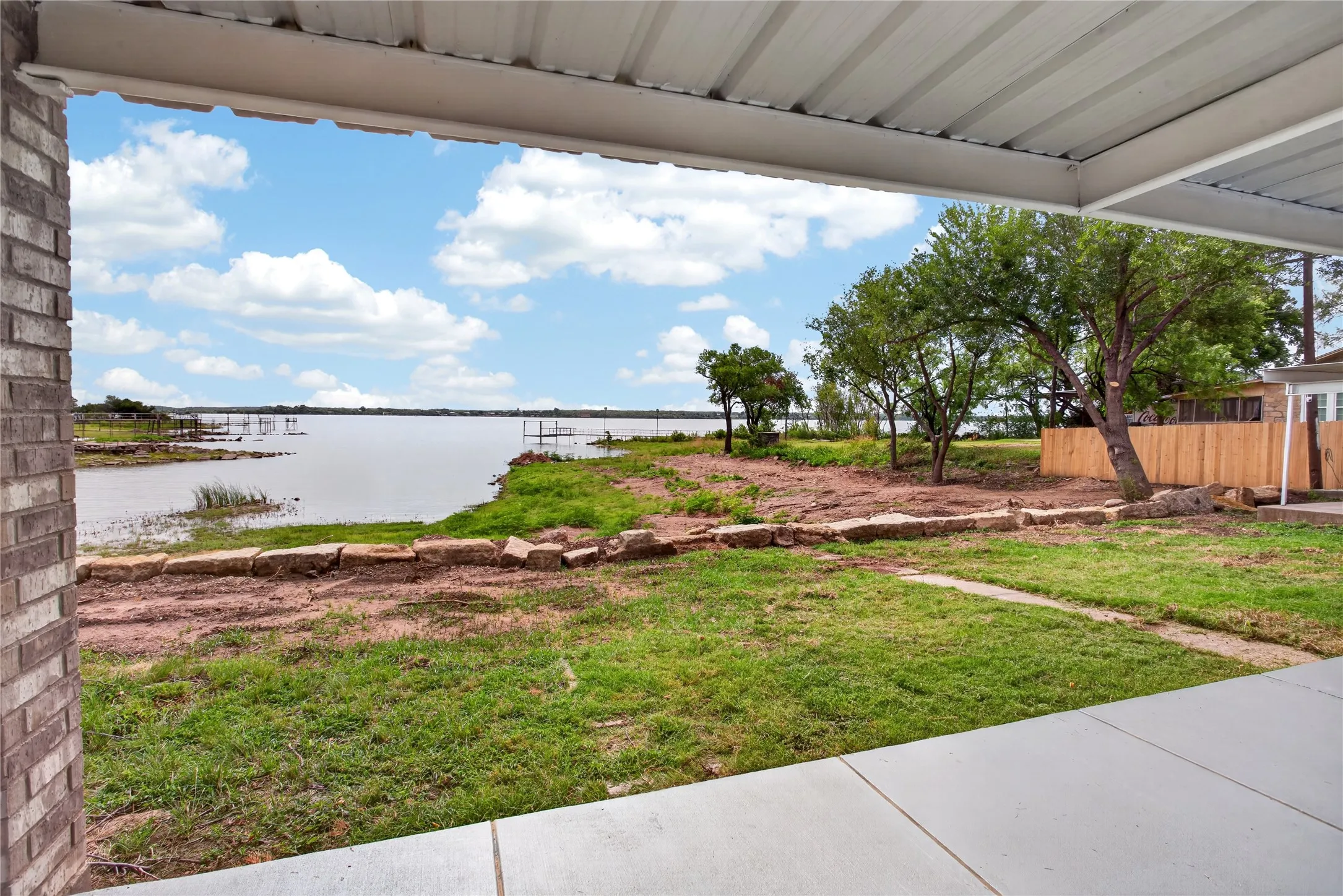 Single Family Residence For Sale in Taylor County , 546 Apache Lane, Abilene, Texas 79601, 3 Bedroom, 2 Bathroom, Garage spaces, 1,336 Sqft, built in 1987, mls#21326532, Real Estate Agent in Abilene, Homes For Sale in Taylor county, Homes For Sale in Abilene, Realtor in Abilene Texas, Real Estate Brokerage Independent Realty Texas, Luminita Cordes Realtor