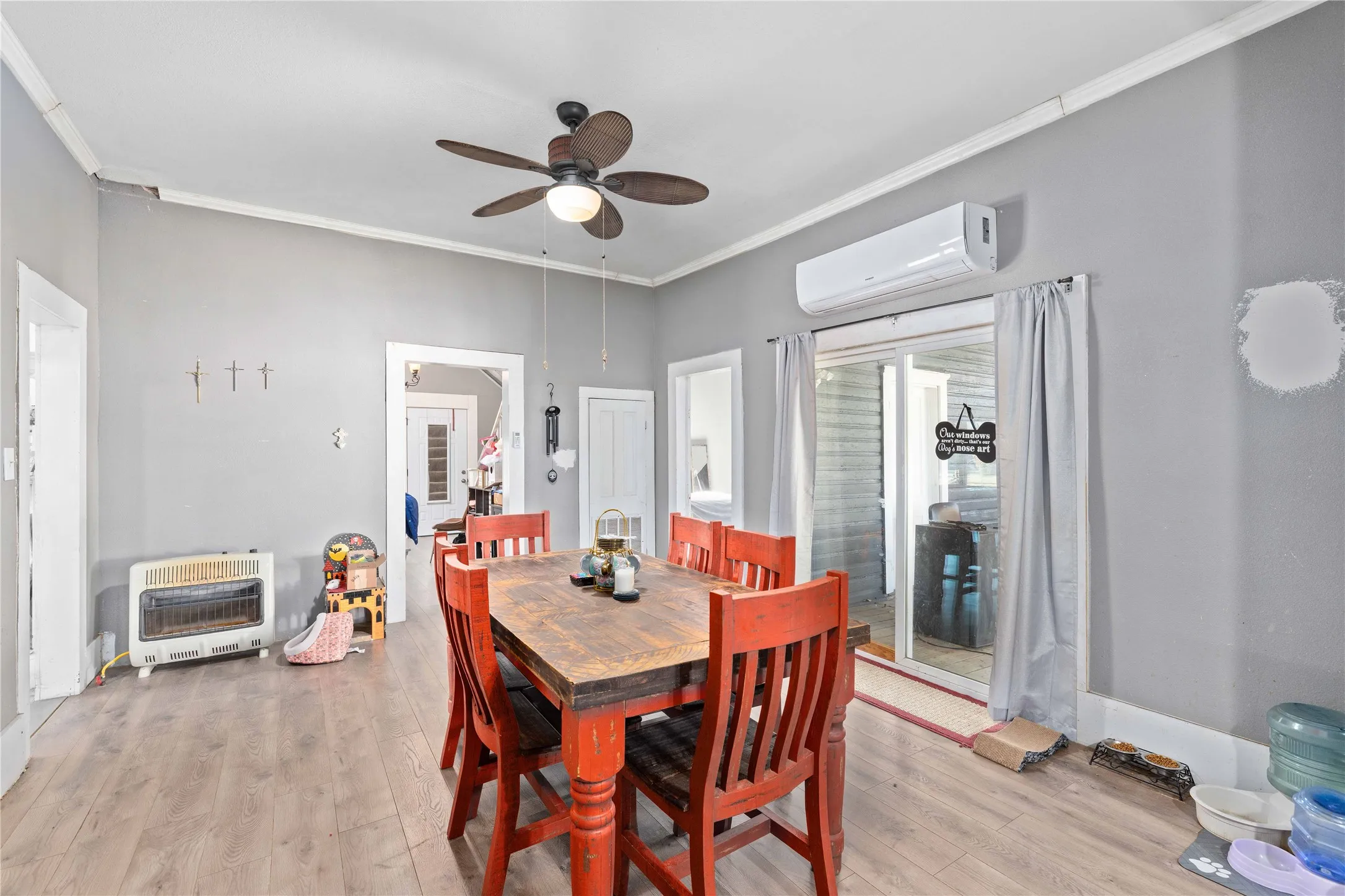 Single Family Residence For Sale in Brown County , 1101 Irma Street, Brownwood, Texas 76801, 4 Bedroom, 2 Bathroom, Garage spaces, 2,594 Sqft, built in 1930, mls#21335543, Real Estate Agent in Brownwood, Homes For Sale in Brown county, Homes For Sale in Brownwood, Realtor in Brownwood Texas, Real Estate Brokerage Independent Realty Texas, Luminita Cordes Realtor