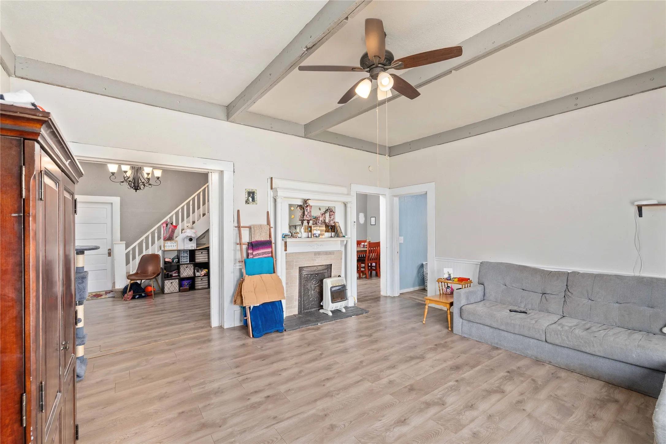 Single Family Residence For Sale in Brown County , 1101 Irma Street, Brownwood, Texas 76801, 4 Bedroom, 2 Bathroom, Garage spaces, 2,594 Sqft, built in 1930, mls#21335543, Real Estate Agent in Brownwood, Homes For Sale in Brown county, Homes For Sale in Brownwood, Realtor in Brownwood Texas, Real Estate Brokerage Independent Realty Texas, Luminita Cordes Realtor