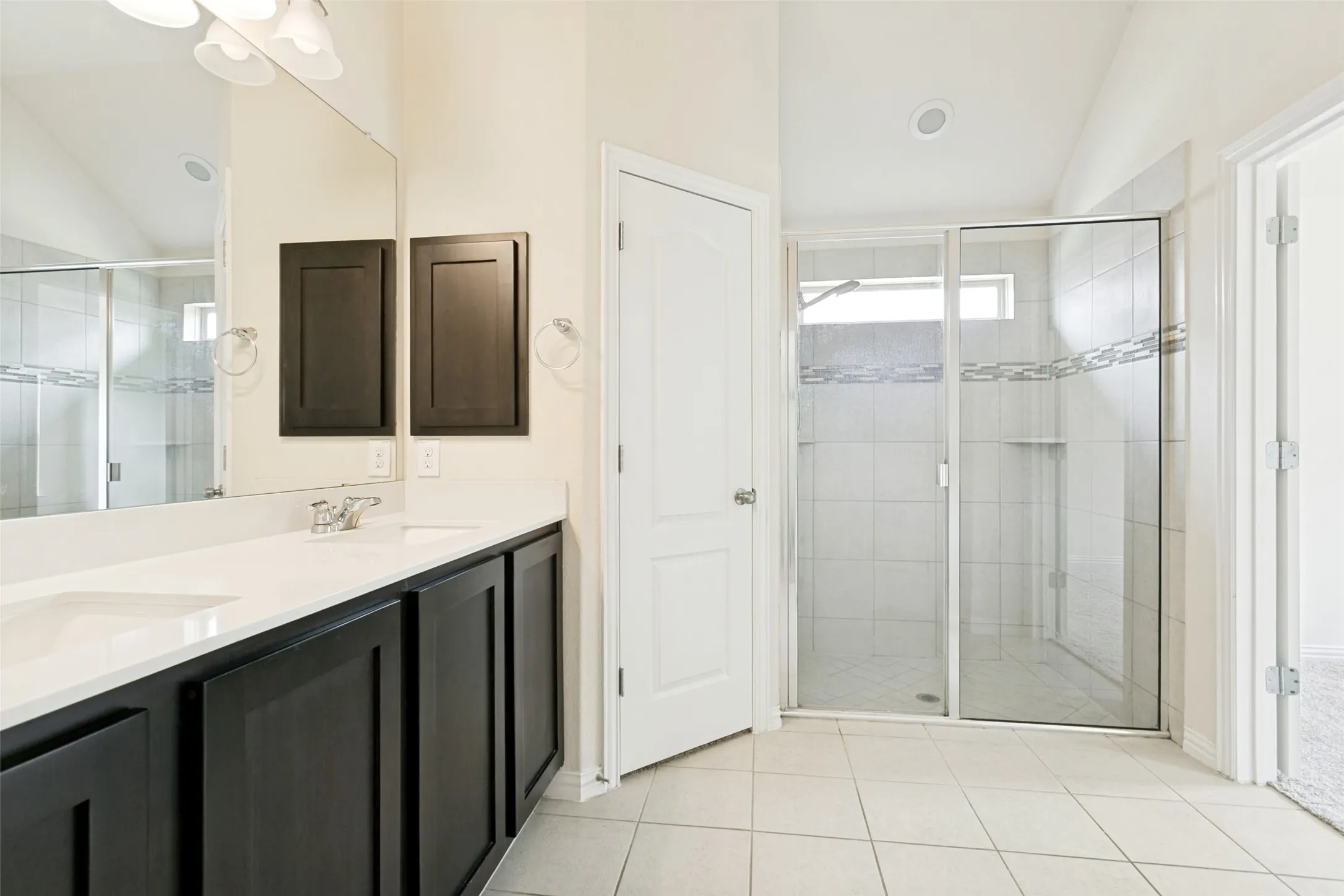 Single Family Residence For Rent in Denton County , 208 Northern Star Court, Little Elm, Texas 75068, 3 Bedroom, 2 Bathroom, 3 Garage spaces, 2,038 Sqft, built in 2018, mls#21335044, Real Estate Agent in Little Elm, Homes For Rent in Denton county, Homes For Rent in Little Elm, Realtor in Little Elm Texas, Real Estate Brokerage Independent Realty Texas, Luminita Cordes Realtor