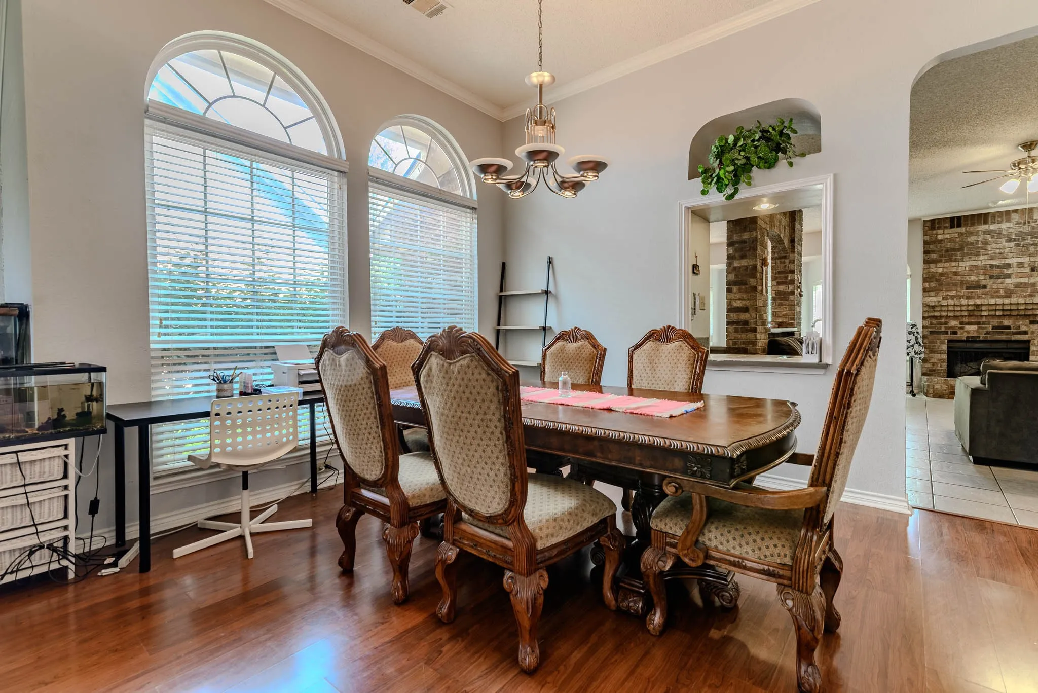 Single Family Residence For Sale in Tarrant County , 2206 S Branch Drive, Arlington, Texas 76001, 4 Bedroom, 2 Bathroom, 2 Garage spaces, 2,310 Sqft, built in 1987, mls#21332946, Real Estate Agent in Arlington, Homes For Sale in Tarrant county, Homes For Sale in Arlington, Realtor in Arlington Texas, Real Estate Brokerage Independent Realty Texas, Luminita Cordes Realtor