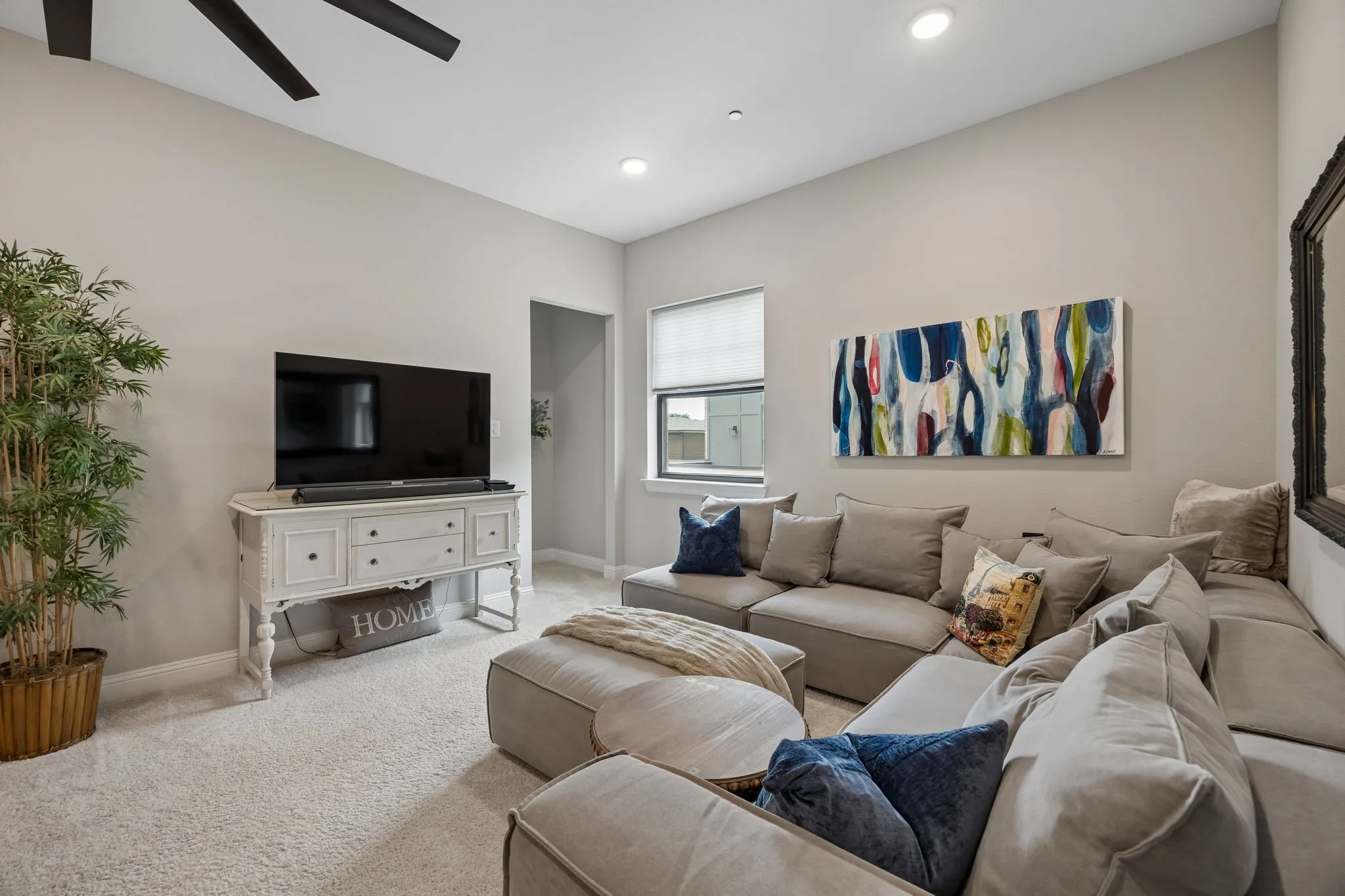 Second living area