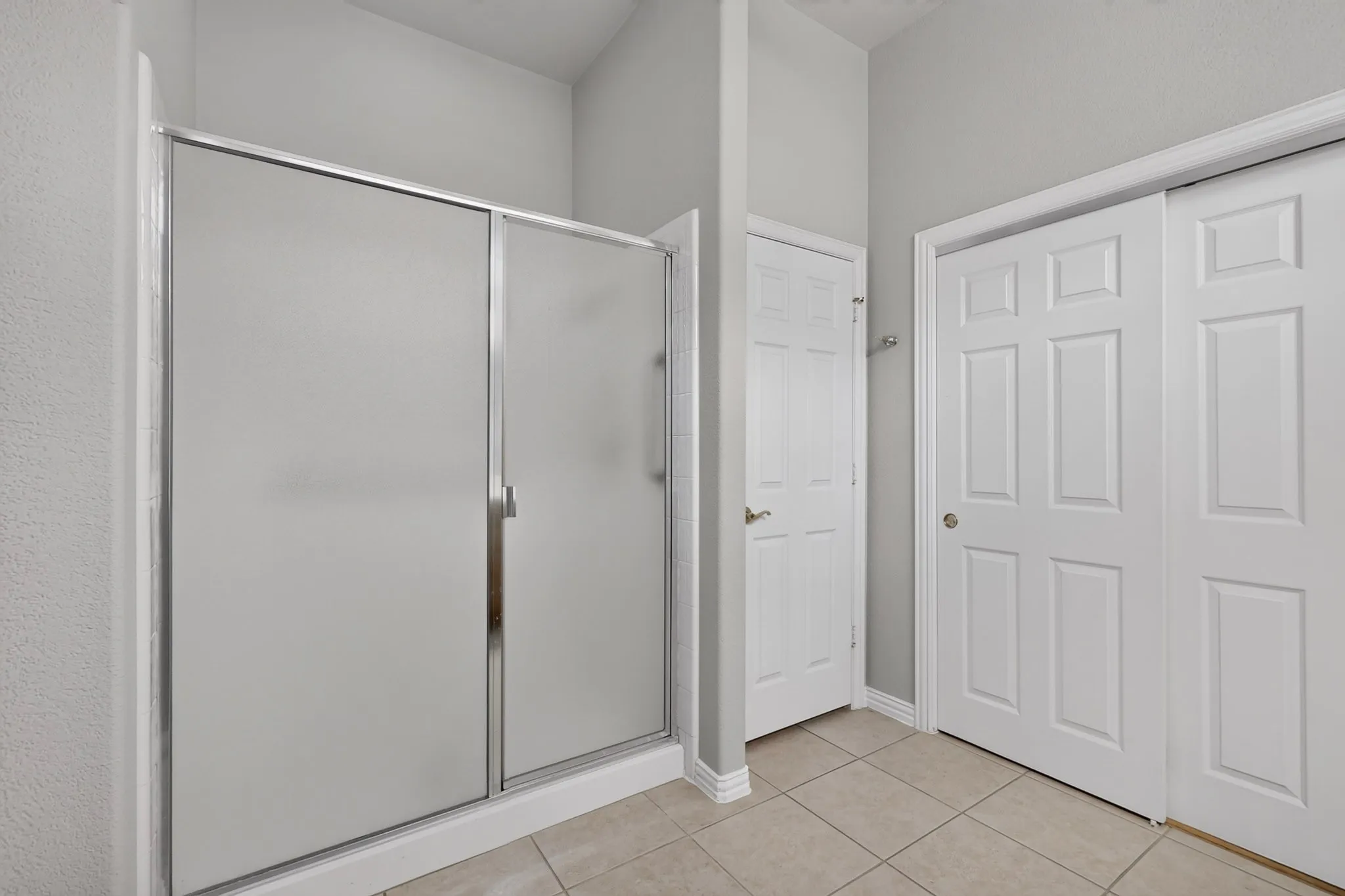 Single Family Residence For Sale in Denton County , 9704 Grandview Drive, Denton, Texas 76207, 2 Bedroom, 2 Bathroom, 2 Garage spaces, 1,844 Sqft, built in 2002, mls#21332618, Real Estate Agent in Denton, Homes For Sale in Denton county, Homes For Sale in Denton, Realtor in Denton Texas, Real Estate Brokerage Independent Realty Texas, Luminita Cordes Realtor