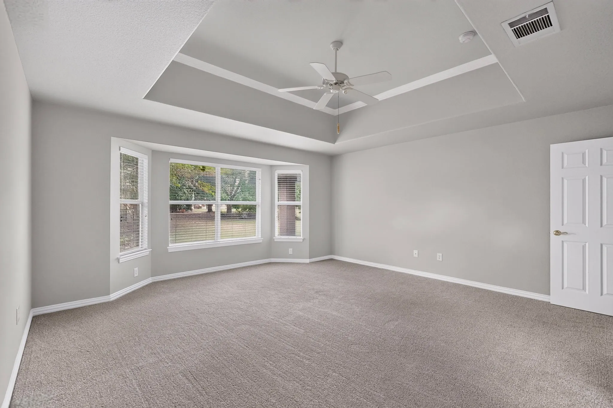 Single Family Residence For Sale in Denton County , 9704 Grandview Drive, Denton, Texas 76207, 2 Bedroom, 2 Bathroom, 2 Garage spaces, 1,844 Sqft, built in 2002, mls#21332618, Real Estate Agent in Denton, Homes For Sale in Denton county, Homes For Sale in Denton, Realtor in Denton Texas, Real Estate Brokerage Independent Realty Texas, Luminita Cordes Realtor