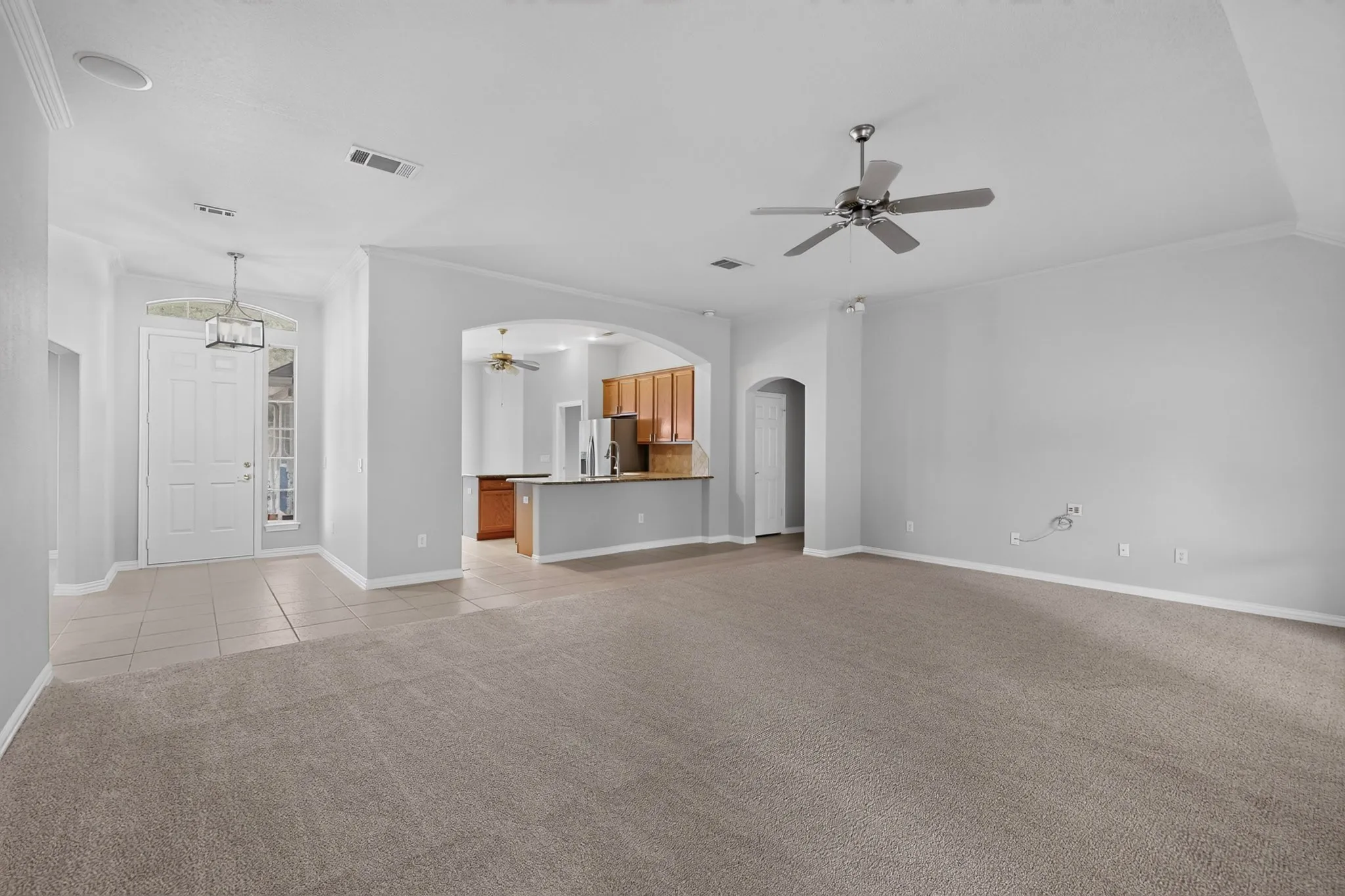 Single Family Residence For Sale in Denton County , 9704 Grandview Drive, Denton, Texas 76207, 2 Bedroom, 2 Bathroom, 2 Garage spaces, 1,844 Sqft, built in 2002, mls#21332618, Real Estate Agent in Denton, Homes For Sale in Denton county, Homes For Sale in Denton, Realtor in Denton Texas, Real Estate Brokerage Independent Realty Texas, Luminita Cordes Realtor