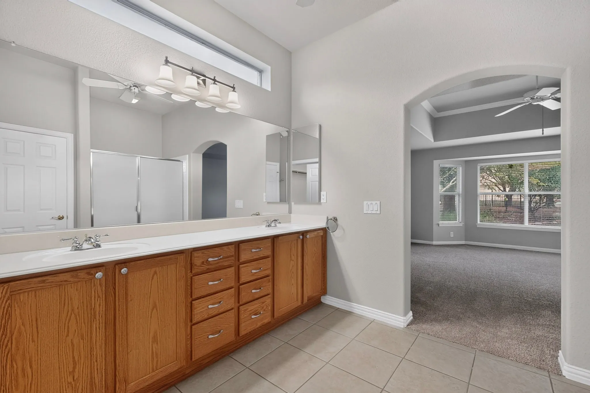 Single Family Residence For Sale in Denton County , 9704 Grandview Drive, Denton, Texas 76207, 2 Bedroom, 2 Bathroom, 2 Garage spaces, 1,844 Sqft, built in 2002, mls#21332618, Real Estate Agent in Denton, Homes For Sale in Denton county, Homes For Sale in Denton, Realtor in Denton Texas, Real Estate Brokerage Independent Realty Texas, Luminita Cordes Realtor