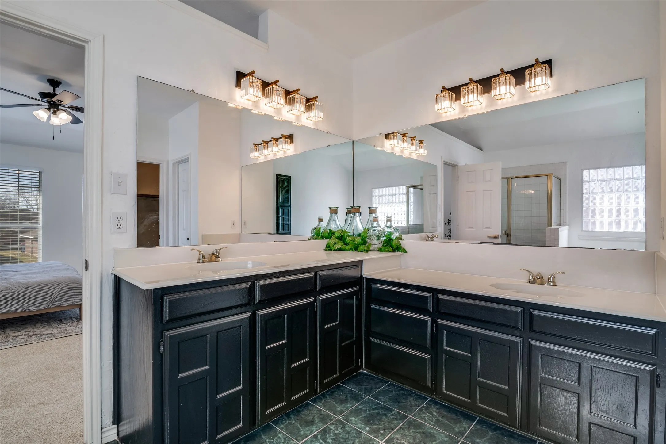 Single Family Residence For Sale in Rockwall County , 6814 Silver Lake Drive, Rowlett, Texas 75089, 5 Bedroom, 3 Bathroom, 2 Garage spaces, 2,834 Sqft, built in 1992, mls#21335550, Real Estate Agent in Rowlett, Homes For Sale in Rockwall county, Homes For Sale in Rowlett, Realtor in Rowlett Texas, Real Estate Brokerage Independent Realty Texas, Luminita Cordes Realtor