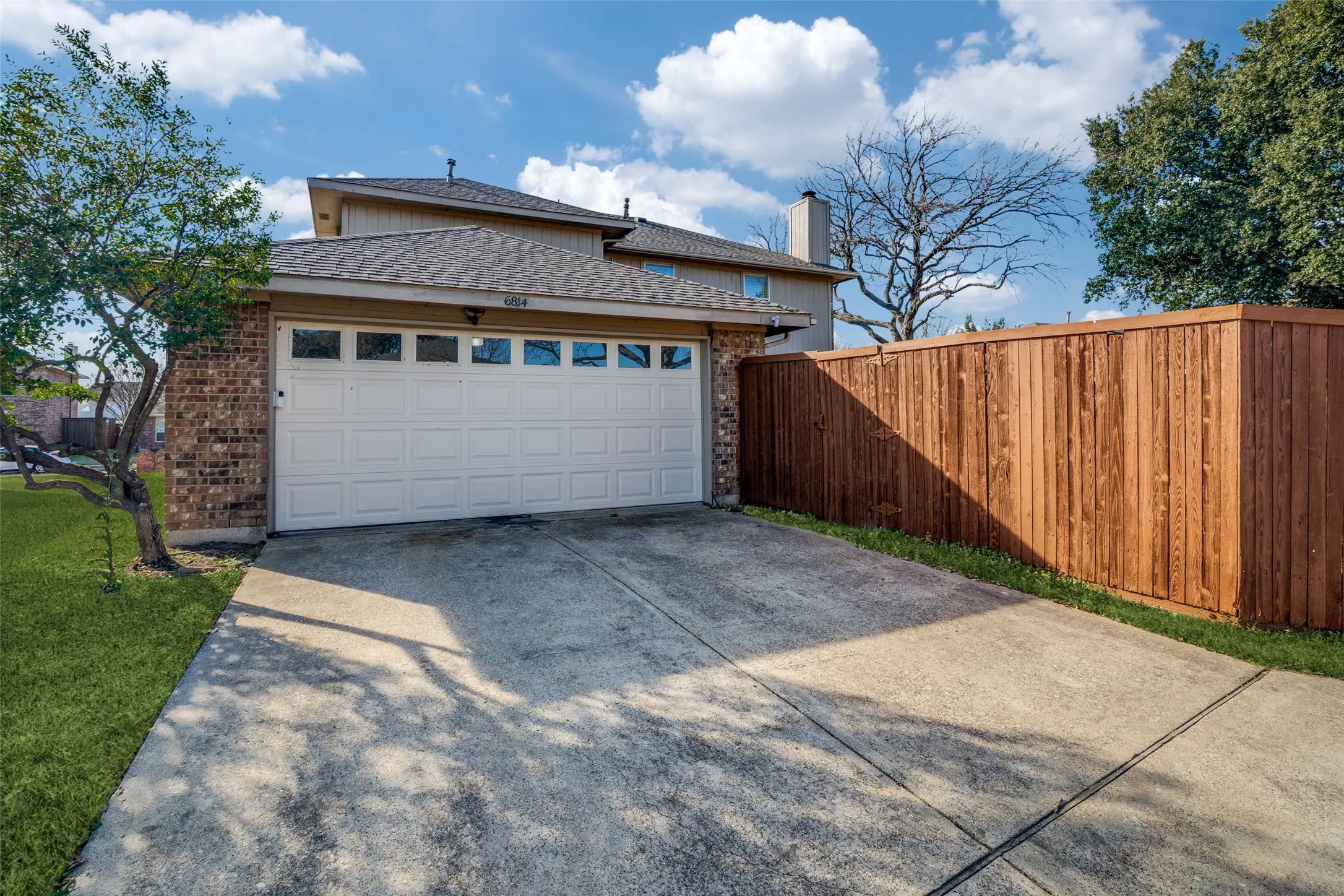 Single Family Residence For Sale in Rockwall County , 6814 Silver Lake Drive, Rowlett, Texas 75089, 5 Bedroom, 3 Bathroom, 2 Garage spaces, 2,834 Sqft, built in 1992, mls#21335550, Real Estate Agent in Rowlett, Homes For Sale in Rockwall county, Homes For Sale in Rowlett, Realtor in Rowlett Texas, Real Estate Brokerage Independent Realty Texas, Luminita Cordes Realtor