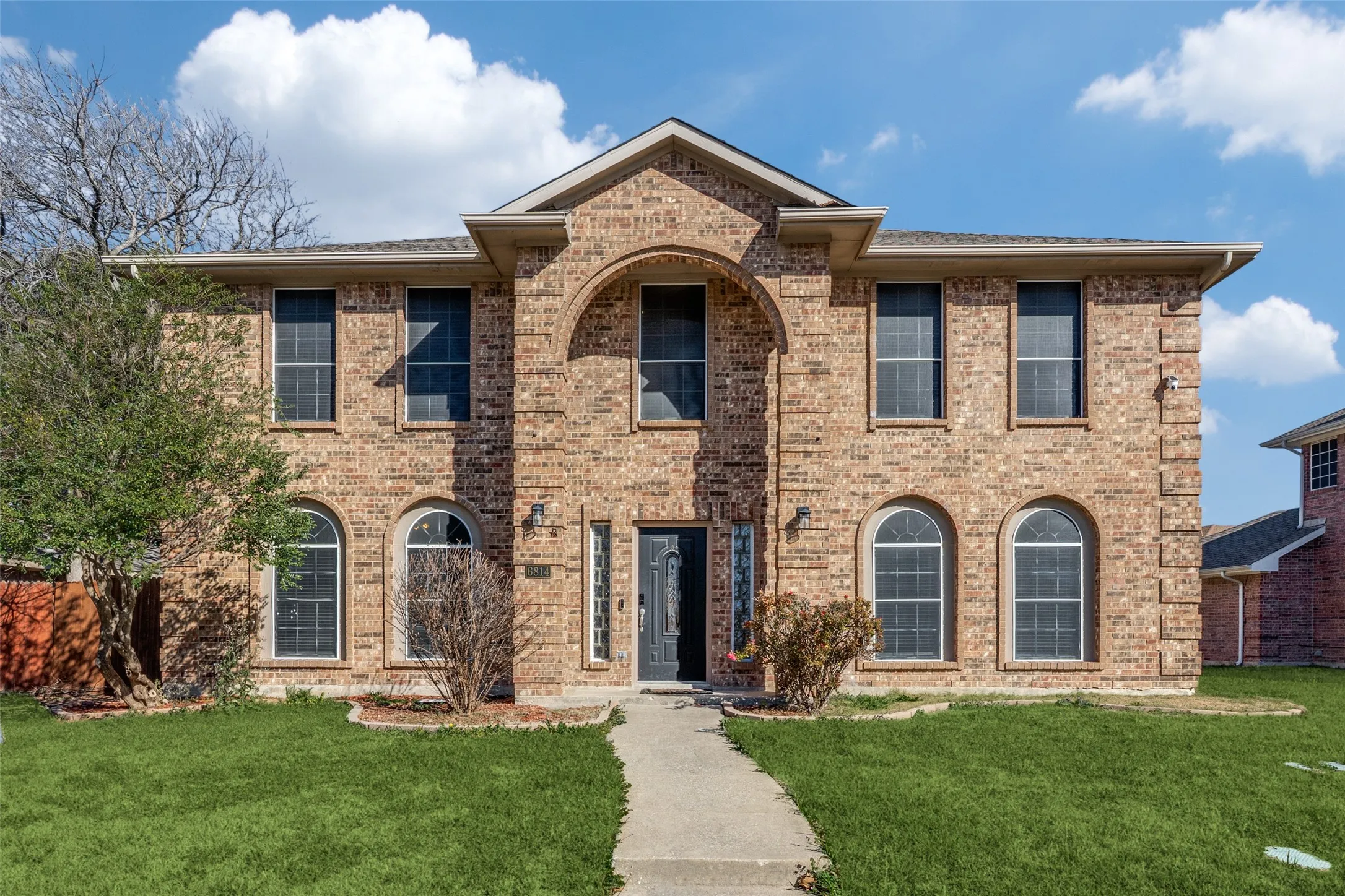 Single Family Residence For Sale in Rockwall County , 6814 Silver Lake Drive, Rowlett, Texas 75089, 5 Bedroom, 3 Bathroom, 2 Garage spaces, 2,834 Sqft, built in 1992, mls#21335550, Real Estate Agent in Rowlett, Homes For Sale in Rockwall county, Homes For Sale in Rowlett, Realtor in Rowlett Texas, Real Estate Brokerage Independent Realty Texas, Luminita Cordes Realtor