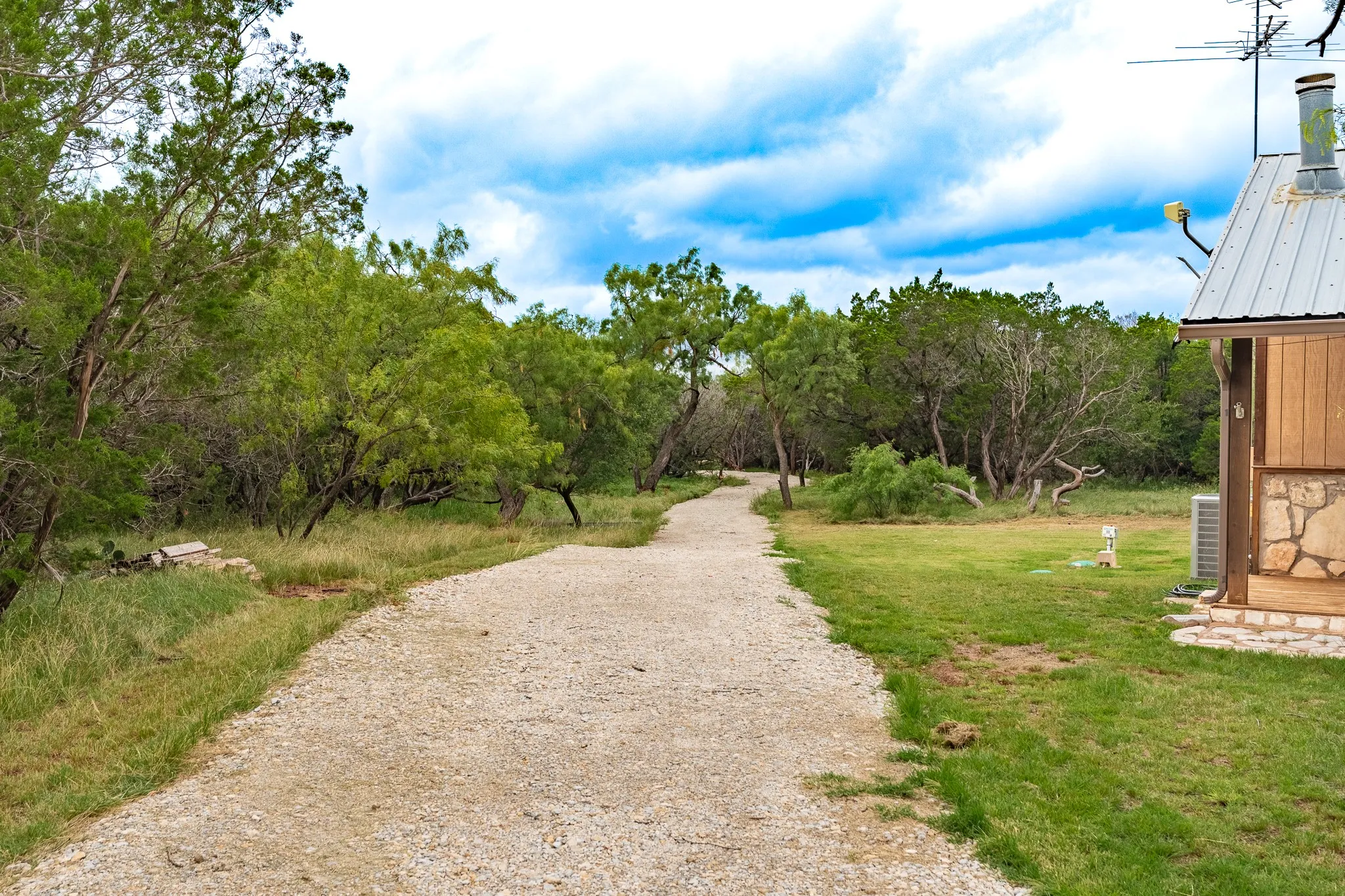 Single Family Residence For Sale in Taylor County , 141 Pennington Street B, Buffalo Gap, Texas 79508, 2 Bedroom, 2 Bathroom, Garage spaces, 1,330 Sqft, built in 1991, mls#21335556, Real Estate Agent in Buffalo Gap, Homes For Sale in Taylor county, Homes For Sale in Buffalo Gap, Realtor in Buffalo Gap Texas, Real Estate Brokerage Independent Realty Texas, Luminita Cordes Realtor
