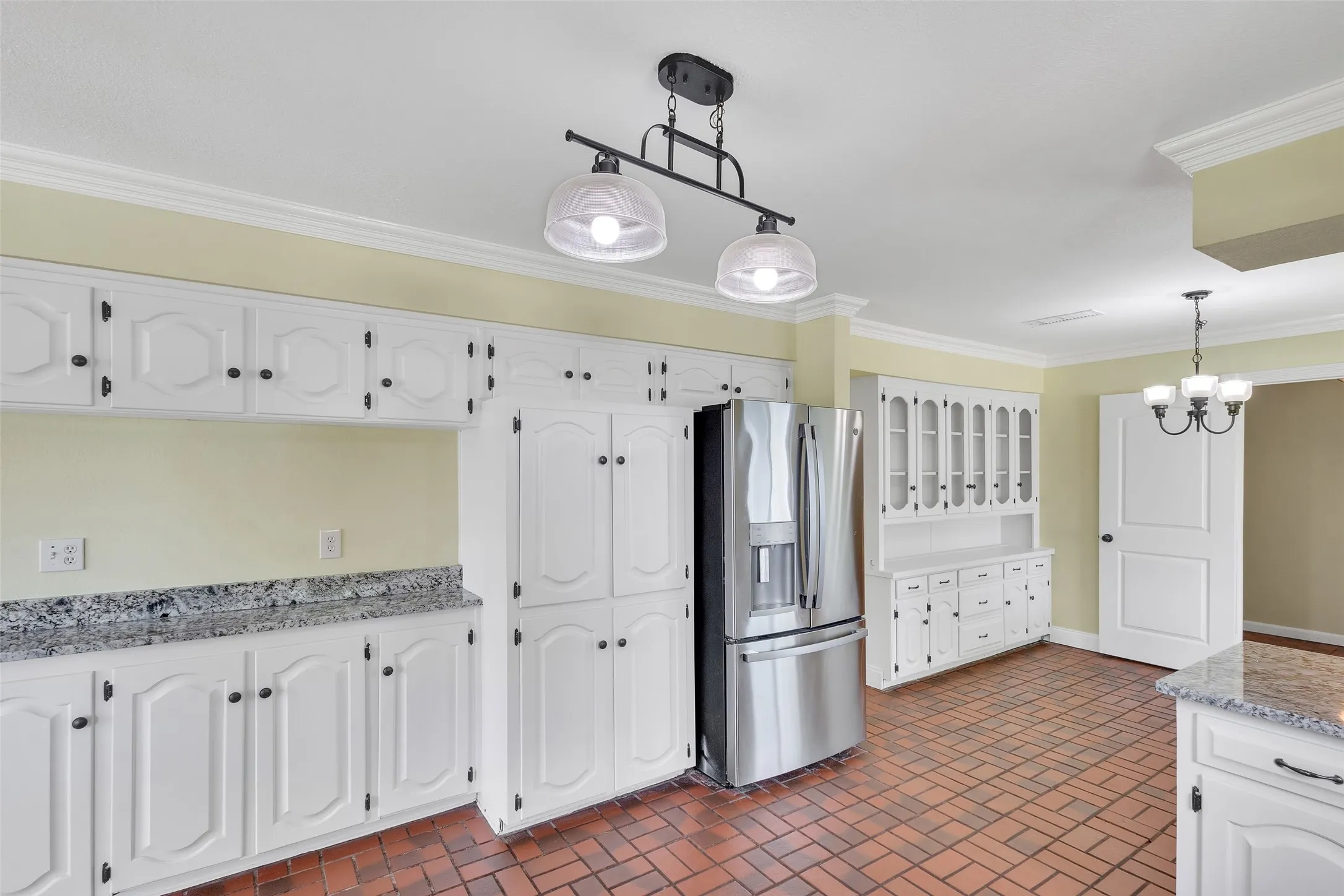 Single Family Residence For Sale in Hunt County , 11054 County Road 2464, Poetry, Texas 75160, 3 Bedroom, 3 Bathroom, 2 Garage spaces, 2,700 Sqft, built in 1985, mls#21335535, Real Estate Agent in Poetry, Homes For Sale in Hunt county, Homes For Sale in Poetry, Realtor in Poetry Texas, Real Estate Brokerage Independent Realty Texas, Luminita Cordes Realtor