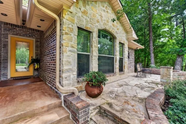 Single Family Residence For Sale in Smith County , 18706 Quiet Anchor Lane, Flint, Texas 75762, 3 Bedroom, 2 Bathroom, 2 Garage spaces, 1,669 Sqft, built in 2008, mls#21335564, Real Estate Agent in Flint, Homes For Sale in Smith county, Homes For Sale in Flint, Realtor in Flint Texas, Real Estate Brokerage Independent Realty Texas, Luminita Cordes Realtor