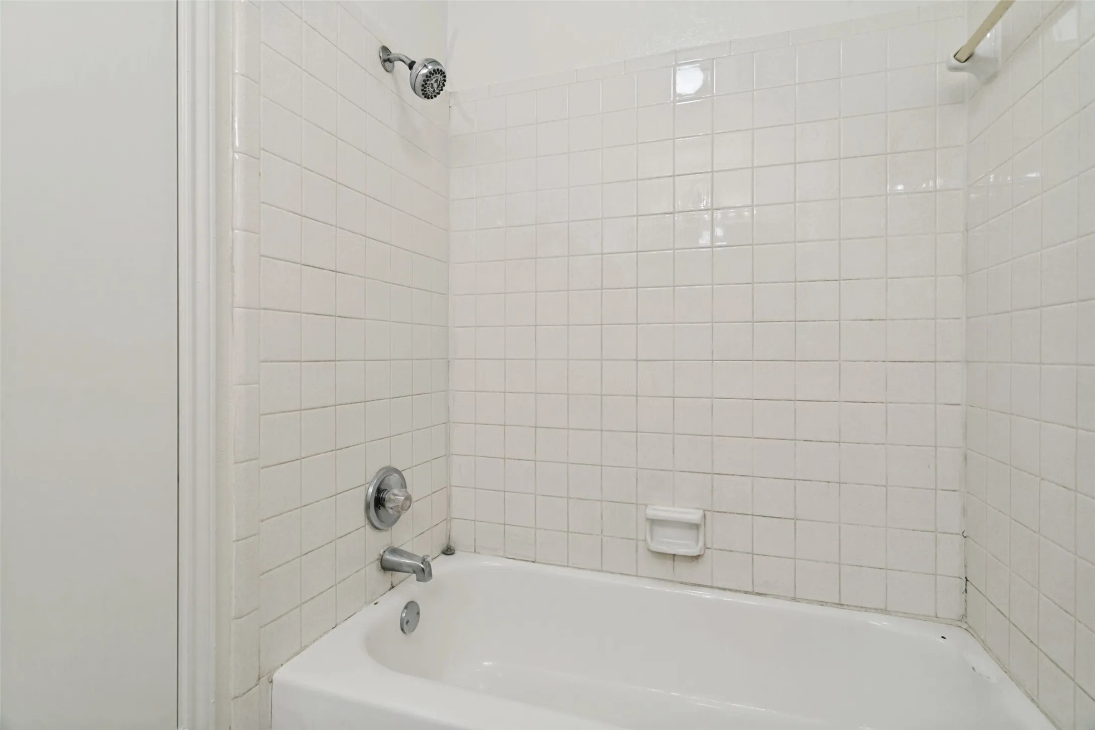 Single Family Residence For Sale in Tarrant County , 2813 Creekwood Lane, Fort Worth, Texas 76123, 3 Bedroom, 2 Bathroom, 2 Garage spaces, 1,219 Sqft, built in 1985, mls#21335499, Real Estate Agent in Fort Worth, Homes For Sale in Tarrant county, Homes For Sale in Fort Worth, Realtor in Fort Worth Texas, Real Estate Brokerage Independent Realty Texas, Luminita Cordes Realtor