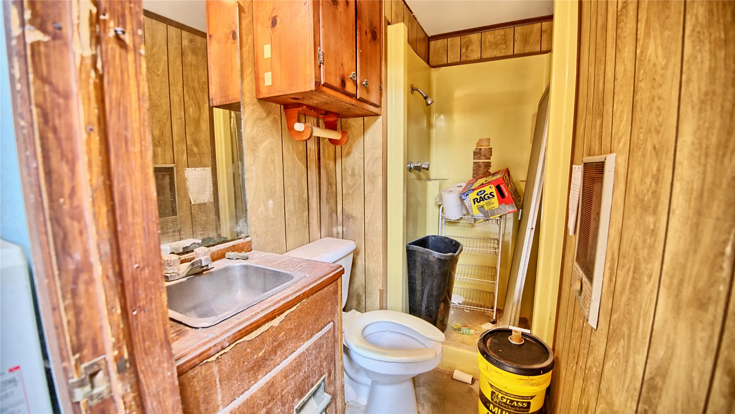 Warehouse For Sale in Montague County , 105 W Highway 82, Nocona, Texas 76255, 0, 0, Garage spaces, 0 Sqft, built in 1990, Price $90,000, mls#21335581, Real Estate Agent in Nocona, Homes For Sale in Montague county, Homes For Sale in Nocona, Realtor in Nocona Texas, Real Estate Brokerage Independent Realty Texas, Luminita Cordes Realtor
