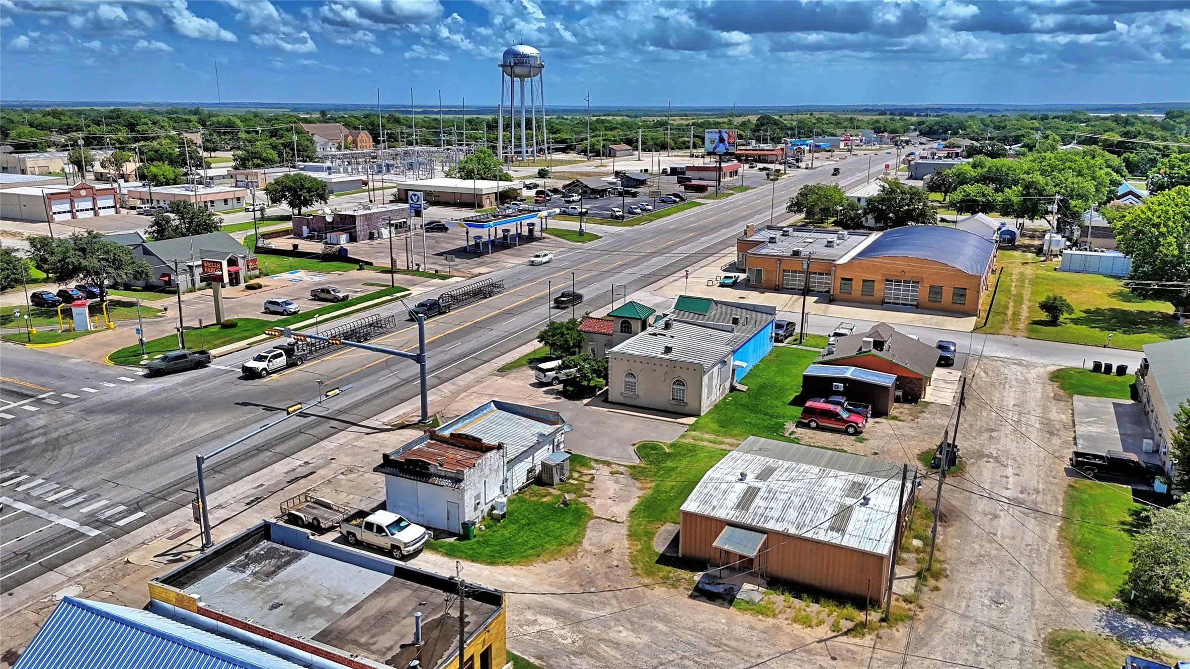 Warehouse For Sale in Montague County , 105 W Highway 82, Nocona, Texas 76255, 0, 0, Garage spaces, 0 Sqft, built in 1990, Price $90,000, mls#21335581, Real Estate Agent in Nocona, Homes For Sale in Montague county, Homes For Sale in Nocona, Realtor in Nocona Texas, Real Estate Brokerage Independent Realty Texas, Luminita Cordes Realtor