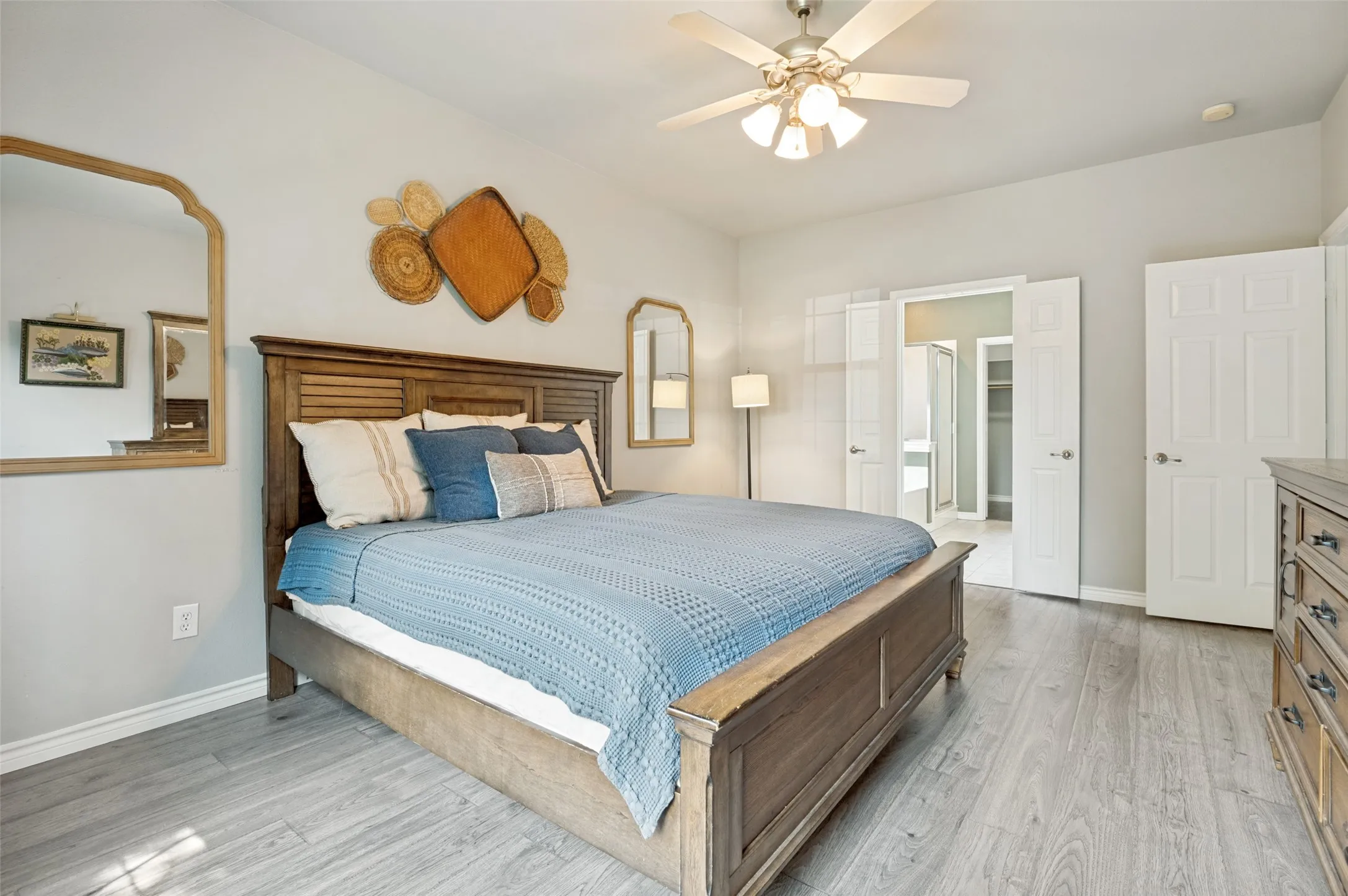 Single Family Residence For Rent in Ellis County , 514 N 1st Street, Midlothian, Texas 76065, 3 Bedroom, 2 Bathroom, 2 Garage spaces, 1,642 Sqft, built in 2002, mls#21335592, Real Estate Agent in Midlothian, Homes For Rent in Ellis county, Homes For Rent in Midlothian, Realtor in Midlothian Texas, Real Estate Brokerage Independent Realty Texas, Luminita Cordes Realtor