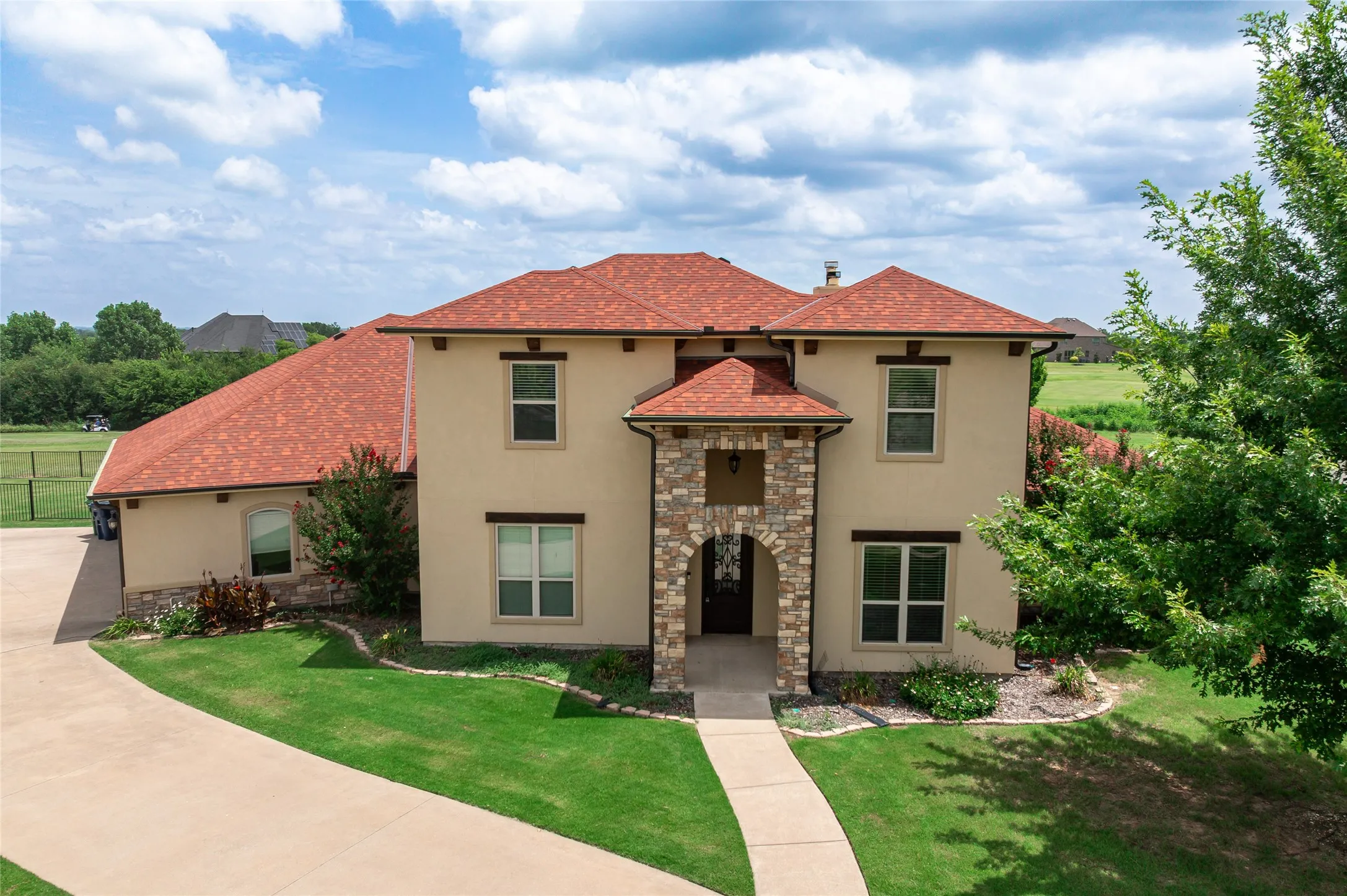 Single Family Residence For Sale in Grayson County , 1200 Eagle Glen Pass, Gunter, Texas 75058, 4 Bedroom, 5 Bathroom, 3 Garage spaces, 3,609 Sqft, built in 2015, mls#21334576, Real Estate Agent in Gunter, Homes For Sale in Grayson county, Homes For Sale in Gunter, Realtor in Gunter Texas, Real Estate Brokerage Independent Realty Texas, Luminita Cordes Realtor
