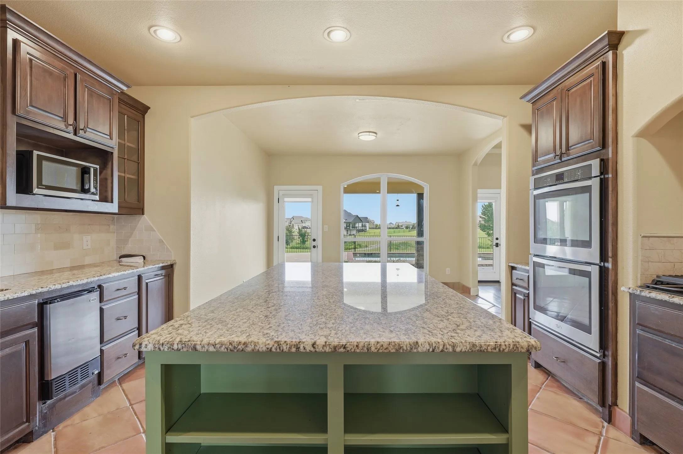Single Family Residence For Sale in Grayson County , 1200 Eagle Glen Pass, Gunter, Texas 75058, 4 Bedroom, 5 Bathroom, 3 Garage spaces, 3,609 Sqft, built in 2015, mls#21334576, Real Estate Agent in Gunter, Homes For Sale in Grayson county, Homes For Sale in Gunter, Realtor in Gunter Texas, Real Estate Brokerage Independent Realty Texas, Luminita Cordes Realtor