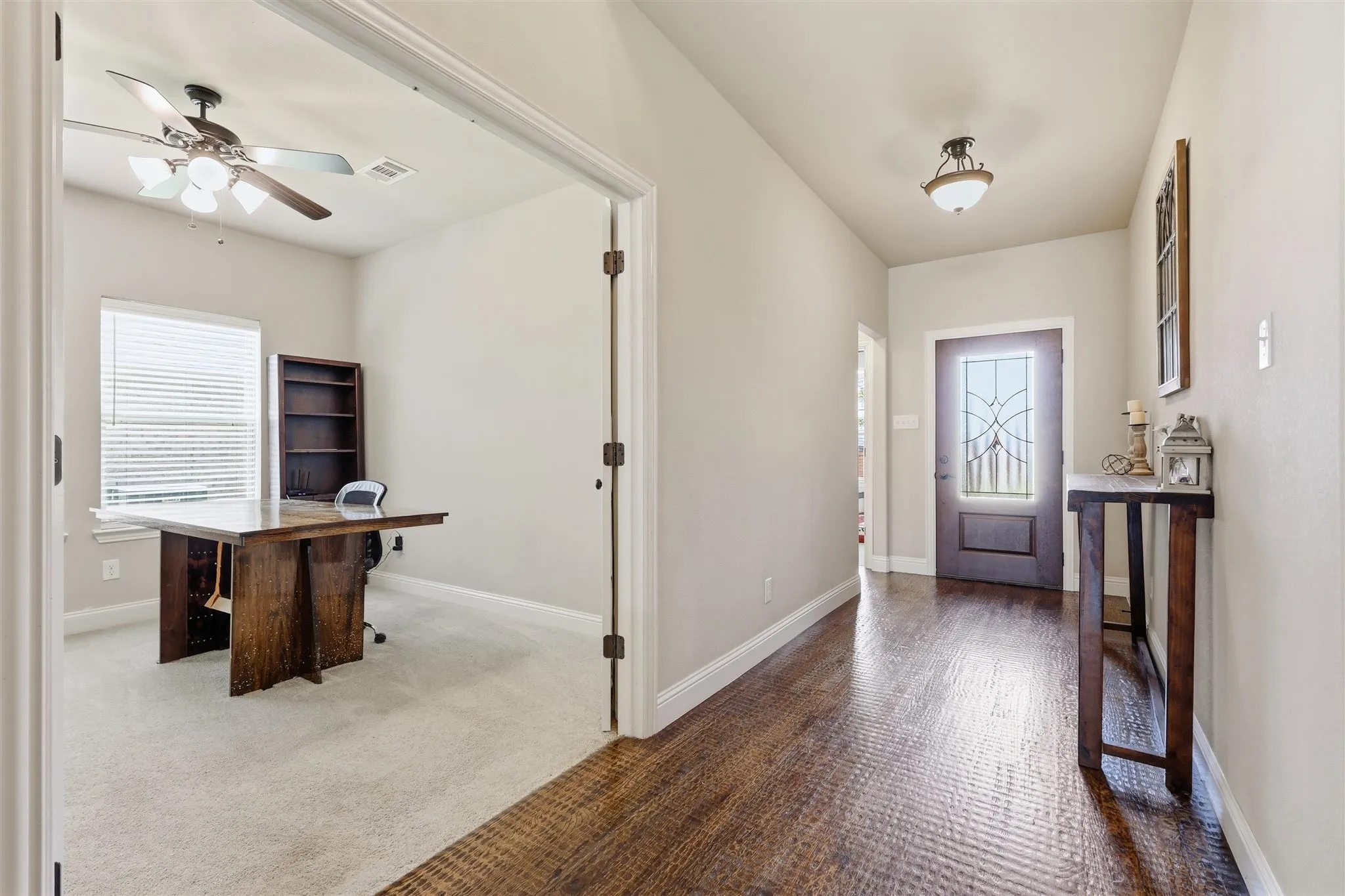 Single Family Residence For Sale in Ellis County , 212 Lillian Lane, Waxahachie, Texas 75165, 5 Bedroom, 4 Bathroom, 3 Garage spaces, 3,625 Sqft, built in 2020, mls#21335593, Real Estate Agent in Waxahachie, Homes For Sale in Ellis county, Homes For Sale in Waxahachie, Realtor in Waxahachie Texas, Real Estate Brokerage Independent Realty Texas, Luminita Cordes Realtor