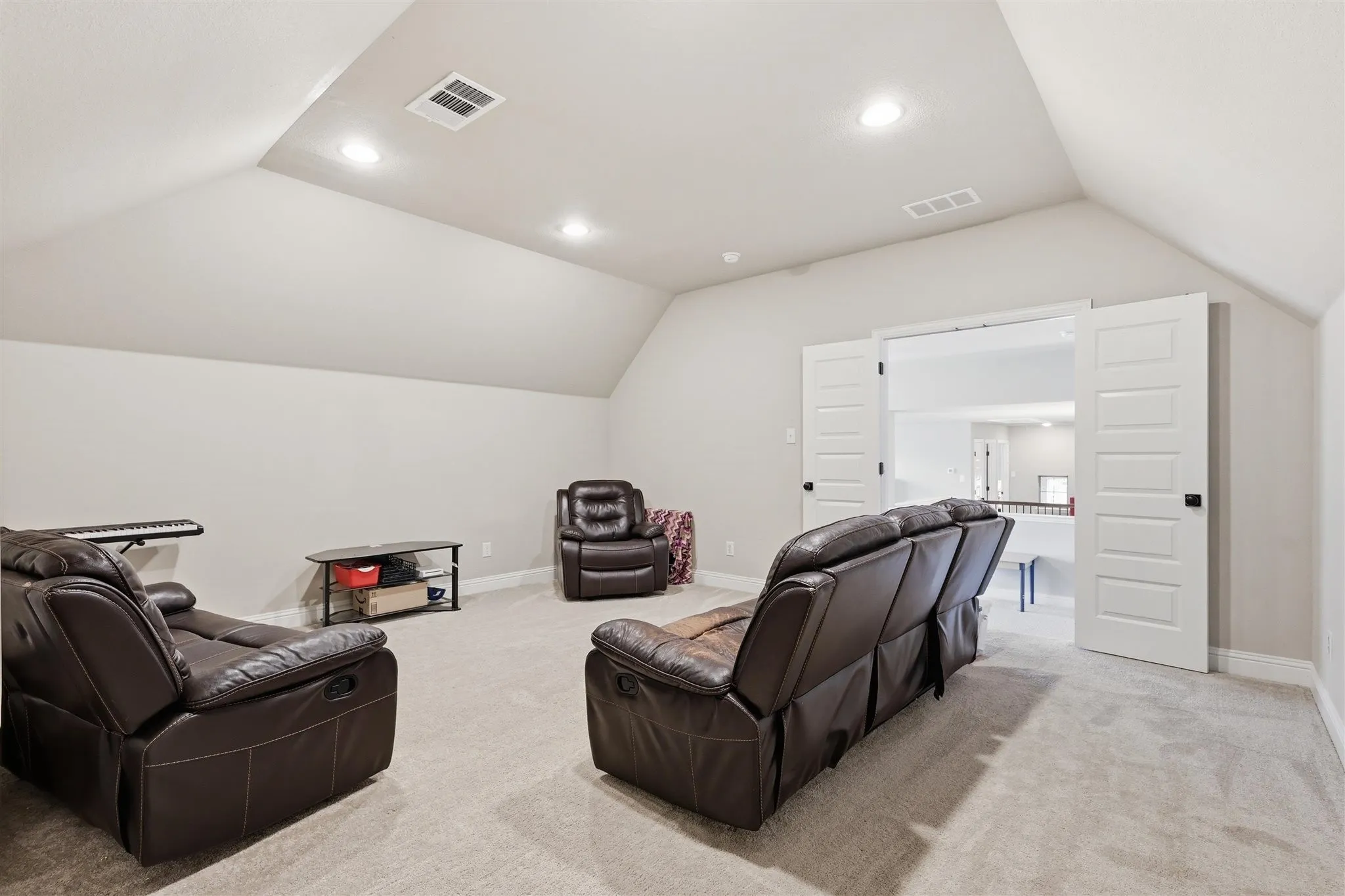 Single Family Residence For Sale in Ellis County , 212 Lillian Lane, Waxahachie, Texas 75165, 5 Bedroom, 4 Bathroom, 3 Garage spaces, 3,625 Sqft, built in 2020, mls#21335593, Real Estate Agent in Waxahachie, Homes For Sale in Ellis county, Homes For Sale in Waxahachie, Realtor in Waxahachie Texas, Real Estate Brokerage Independent Realty Texas, Luminita Cordes Realtor