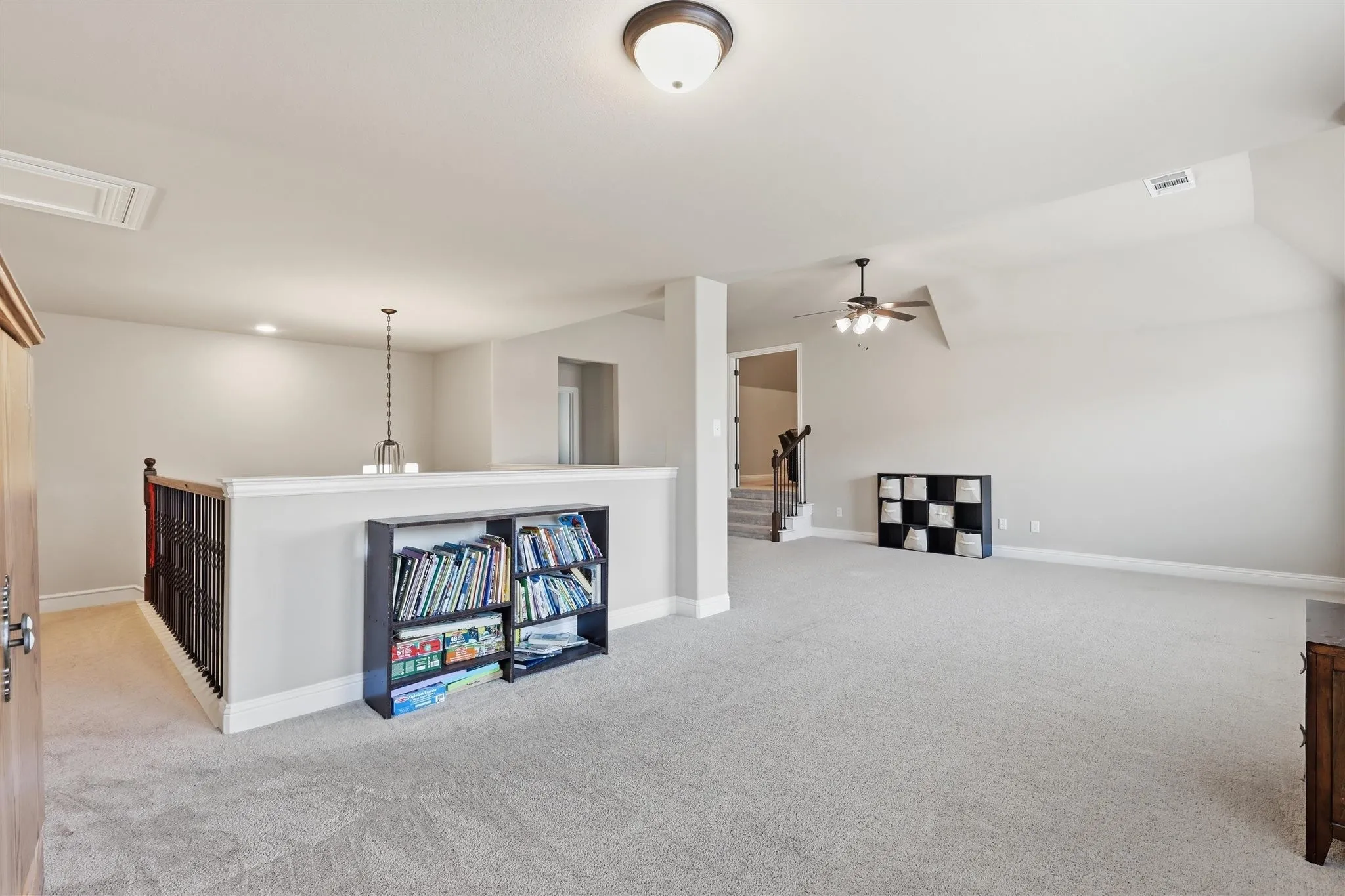 Single Family Residence For Sale in Ellis County , 212 Lillian Lane, Waxahachie, Texas 75165, 5 Bedroom, 4 Bathroom, 3 Garage spaces, 3,625 Sqft, built in 2020, mls#21335593, Real Estate Agent in Waxahachie, Homes For Sale in Ellis county, Homes For Sale in Waxahachie, Realtor in Waxahachie Texas, Real Estate Brokerage Independent Realty Texas, Luminita Cordes Realtor