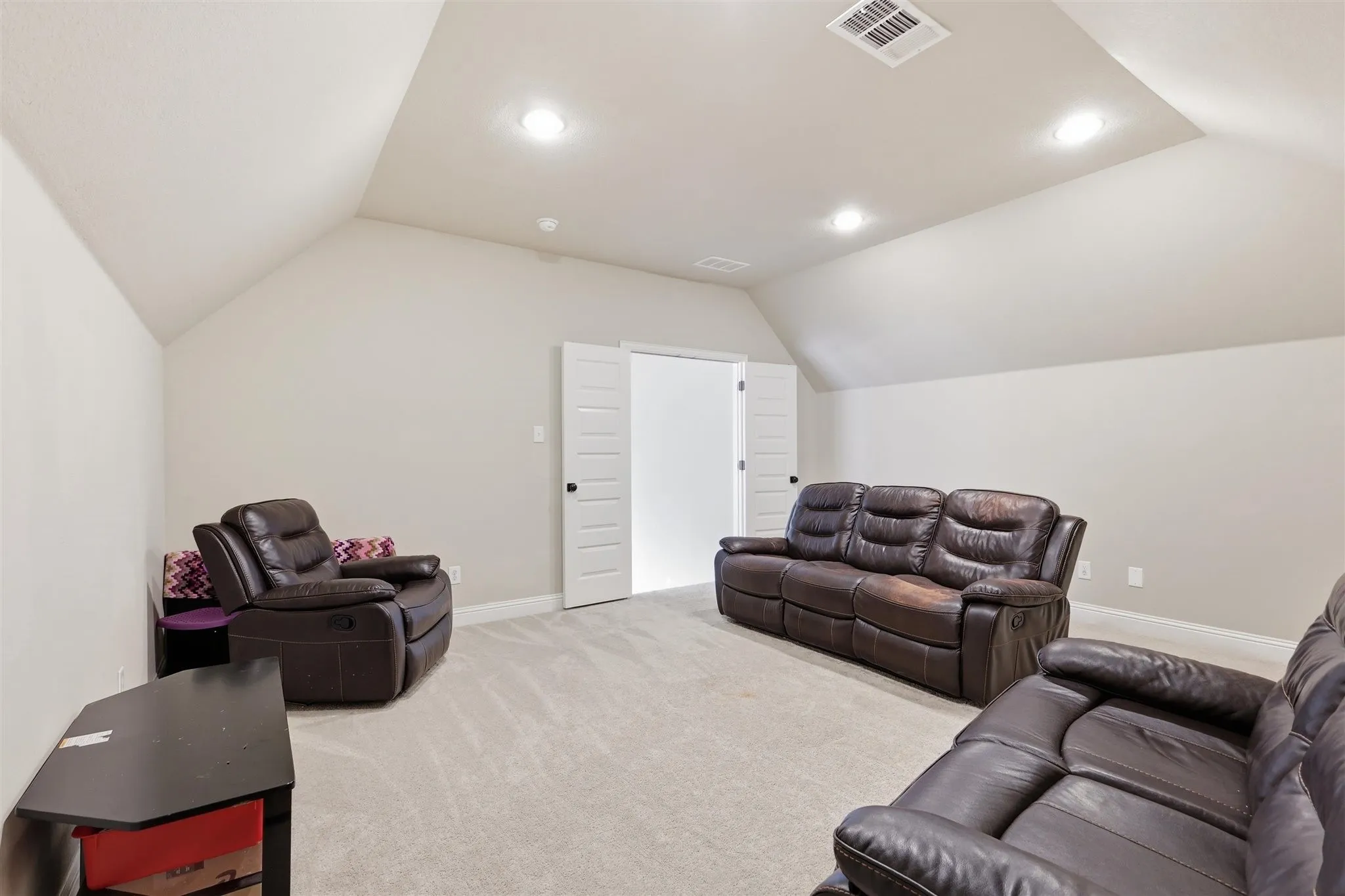 Single Family Residence For Sale in Ellis County , 212 Lillian Lane, Waxahachie, Texas 75165, 5 Bedroom, 4 Bathroom, 3 Garage spaces, 3,625 Sqft, built in 2020, mls#21335593, Real Estate Agent in Waxahachie, Homes For Sale in Ellis county, Homes For Sale in Waxahachie, Realtor in Waxahachie Texas, Real Estate Brokerage Independent Realty Texas, Luminita Cordes Realtor