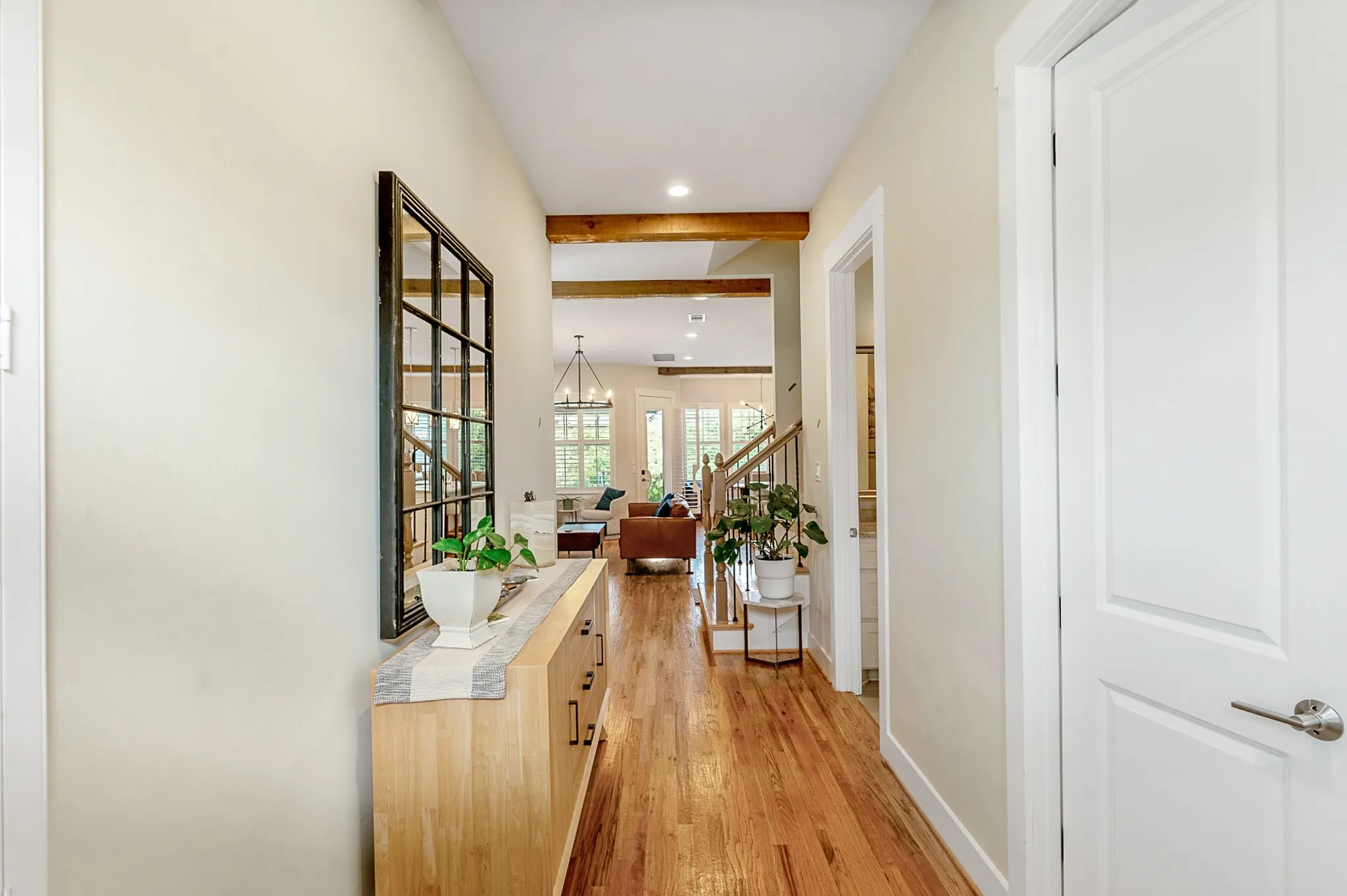 Single Family Residence For Sale in Rockwall County , 1023 Saint Thomas Court, Rockwall, Texas 75087, 4 Bedroom, 3 Bathroom, 2 Garage spaces, 2,030 Sqft, built in 2016, mls#21332571, Real Estate Agent in Rockwall, Homes For Sale in Rockwall county, Homes For Sale in Rockwall, Realtor in Rockwall Texas, Real Estate Brokerage Independent Realty Texas, Luminita Cordes Realtor