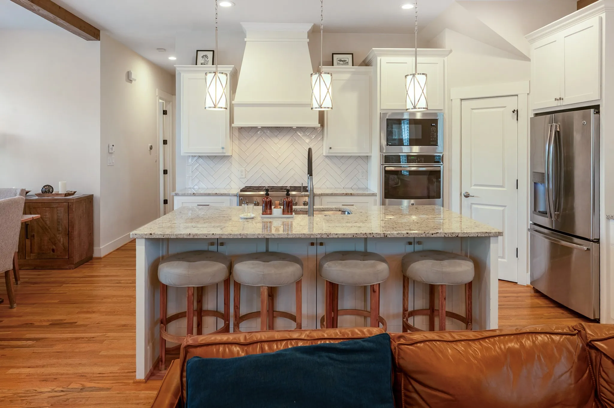 Single Family Residence For Sale in Rockwall County , 1023 Saint Thomas Court, Rockwall, Texas 75087, 4 Bedroom, 3 Bathroom, 2 Garage spaces, 2,030 Sqft, built in 2016, mls#21332571, Real Estate Agent in Rockwall, Homes For Sale in Rockwall county, Homes For Sale in Rockwall, Realtor in Rockwall Texas, Real Estate Brokerage Independent Realty Texas, Luminita Cordes Realtor