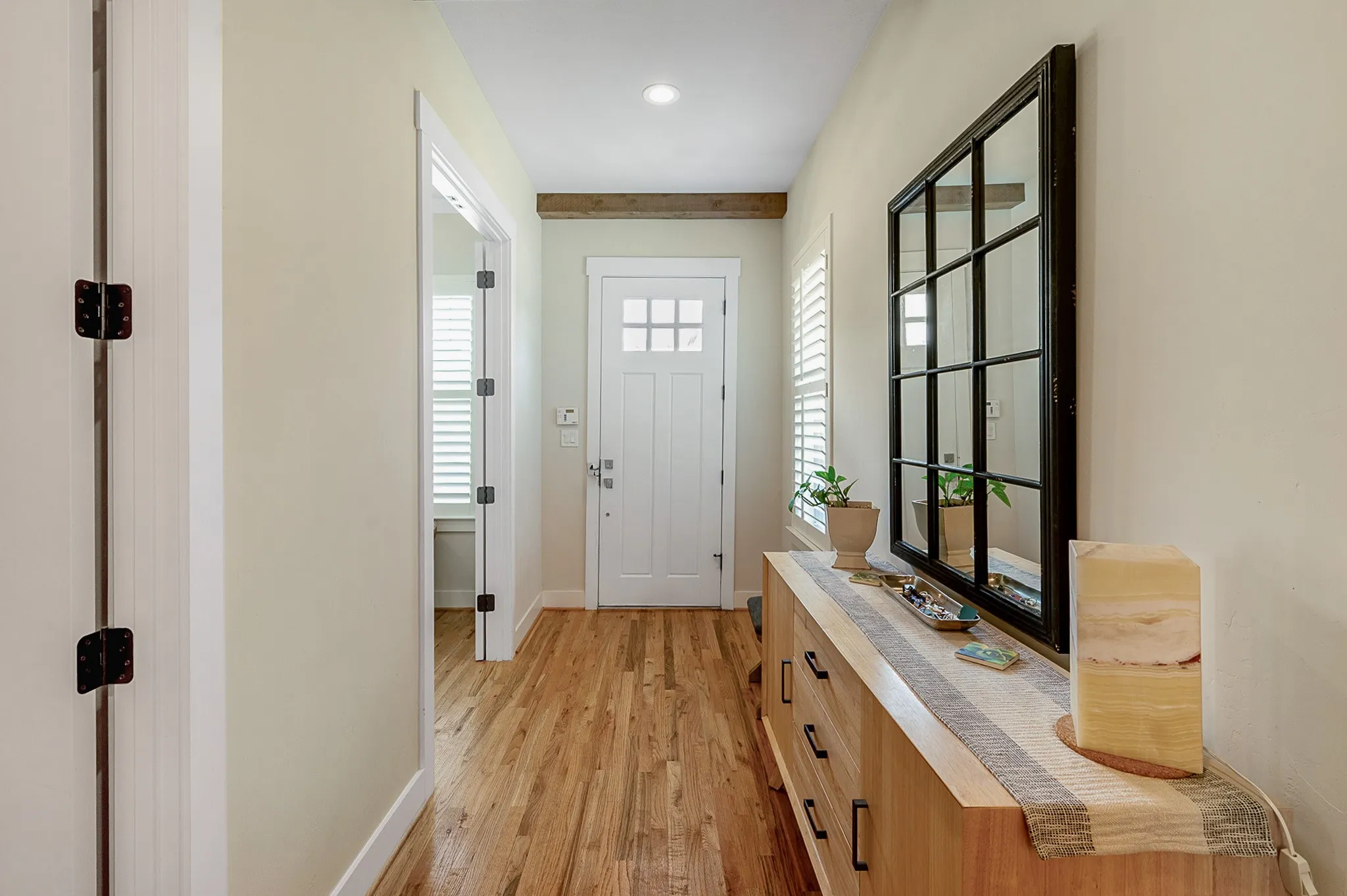 Single Family Residence For Sale in Rockwall County , 1023 Saint Thomas Court, Rockwall, Texas 75087, 4 Bedroom, 3 Bathroom, 2 Garage spaces, 2,030 Sqft, built in 2016, mls#21332571, Real Estate Agent in Rockwall, Homes For Sale in Rockwall county, Homes For Sale in Rockwall, Realtor in Rockwall Texas, Real Estate Brokerage Independent Realty Texas, Luminita Cordes Realtor