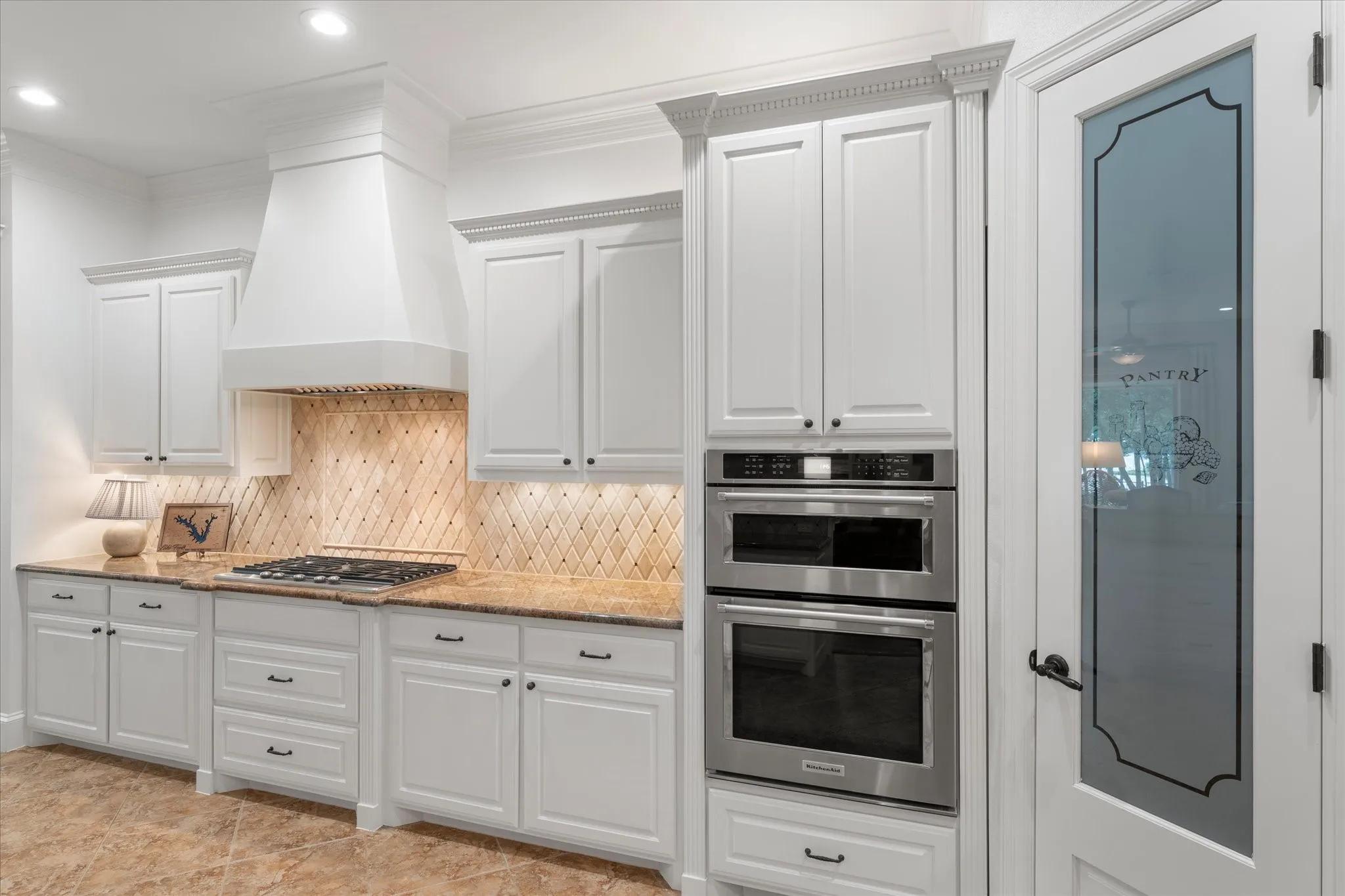Single Family Residence For Sale in Wood County , 940 Private Road 5980, Yantis, Texas 75497, 4 Bedroom, 4 Bathroom, 3 Garage spaces, 3,975 Sqft, built in 2012, Price $1,190,000, mls#21335595, Real Estate Agent in Yantis, Homes For Sale in Wood county, Homes For Sale in Yantis, Realtor in Yantis Texas, Real Estate Brokerage Independent Realty Texas, Luminita Cordes Realtor