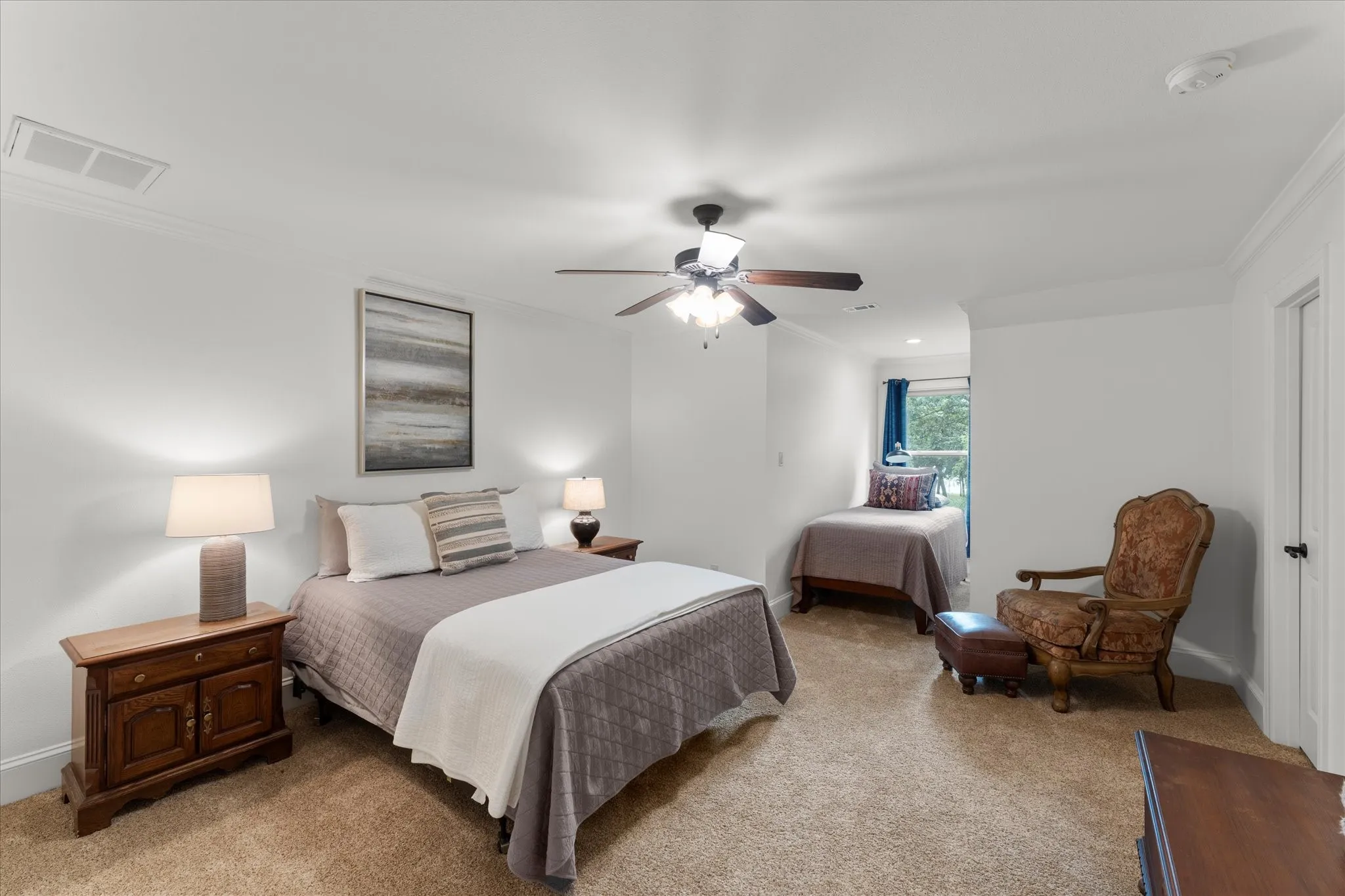 Single Family Residence For Sale in Wood County , 940 Private Road 5980, Yantis, Texas 75497, 4 Bedroom, 4 Bathroom, 3 Garage spaces, 3,975 Sqft, built in 2012, Price $1,190,000, mls#21335595, Real Estate Agent in Yantis, Homes For Sale in Wood county, Homes For Sale in Yantis, Realtor in Yantis Texas, Real Estate Brokerage Independent Realty Texas, Luminita Cordes Realtor