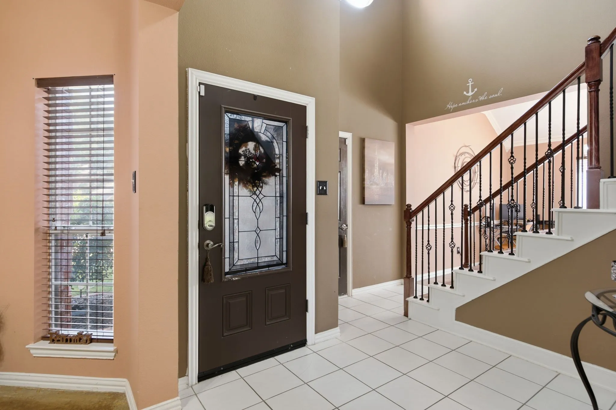 Single Family Residence For Sale in Denton County , 305 Ravenna Road, Lake Dallas, Texas 75065, 4 Bedroom, 3 Bathroom, 2 Garage spaces, 2,376 Sqft, built in 2000, mls#21320380, Real Estate Agent in Lake Dallas, Homes For Sale in Denton county, Homes For Sale in Lake Dallas, Realtor in Lake Dallas Texas, Real Estate Brokerage Independent Realty Texas, Luminita Cordes Realtor