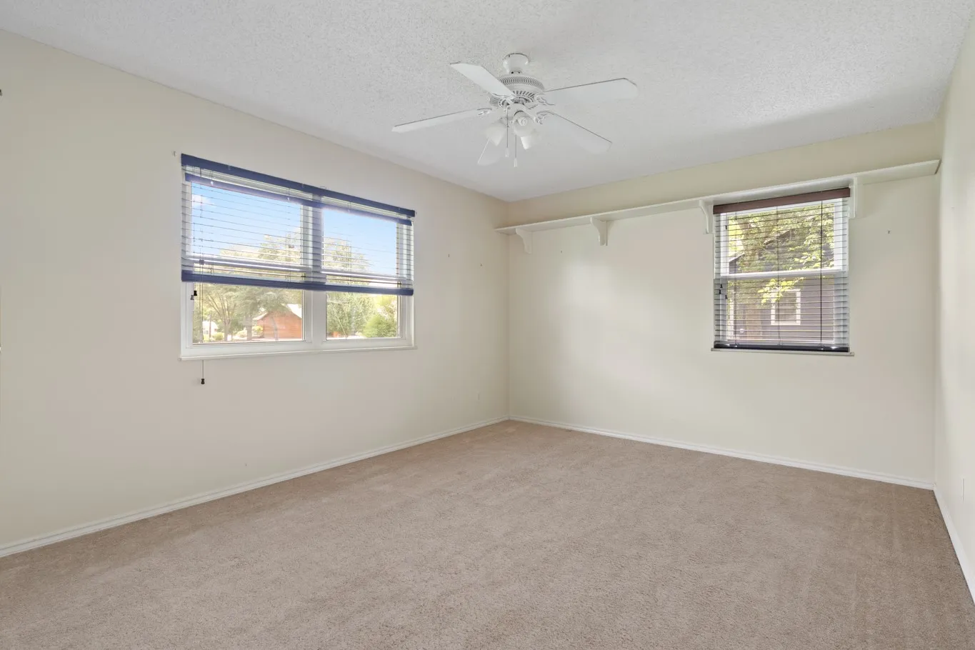 Single Family Residence For Sale in Rains County , 1282 Rs County Road 3325, Emory, Texas 75440, 3 Bedroom, 2 Bathroom, Garage spaces, 1,320 Sqft, built in 1993, mls#21335616, Real Estate Agent in Emory, Homes For Sale in Rains county, Homes For Sale in Emory, Realtor in Emory Texas, Real Estate Brokerage Independent Realty Texas, Luminita Cordes Realtor