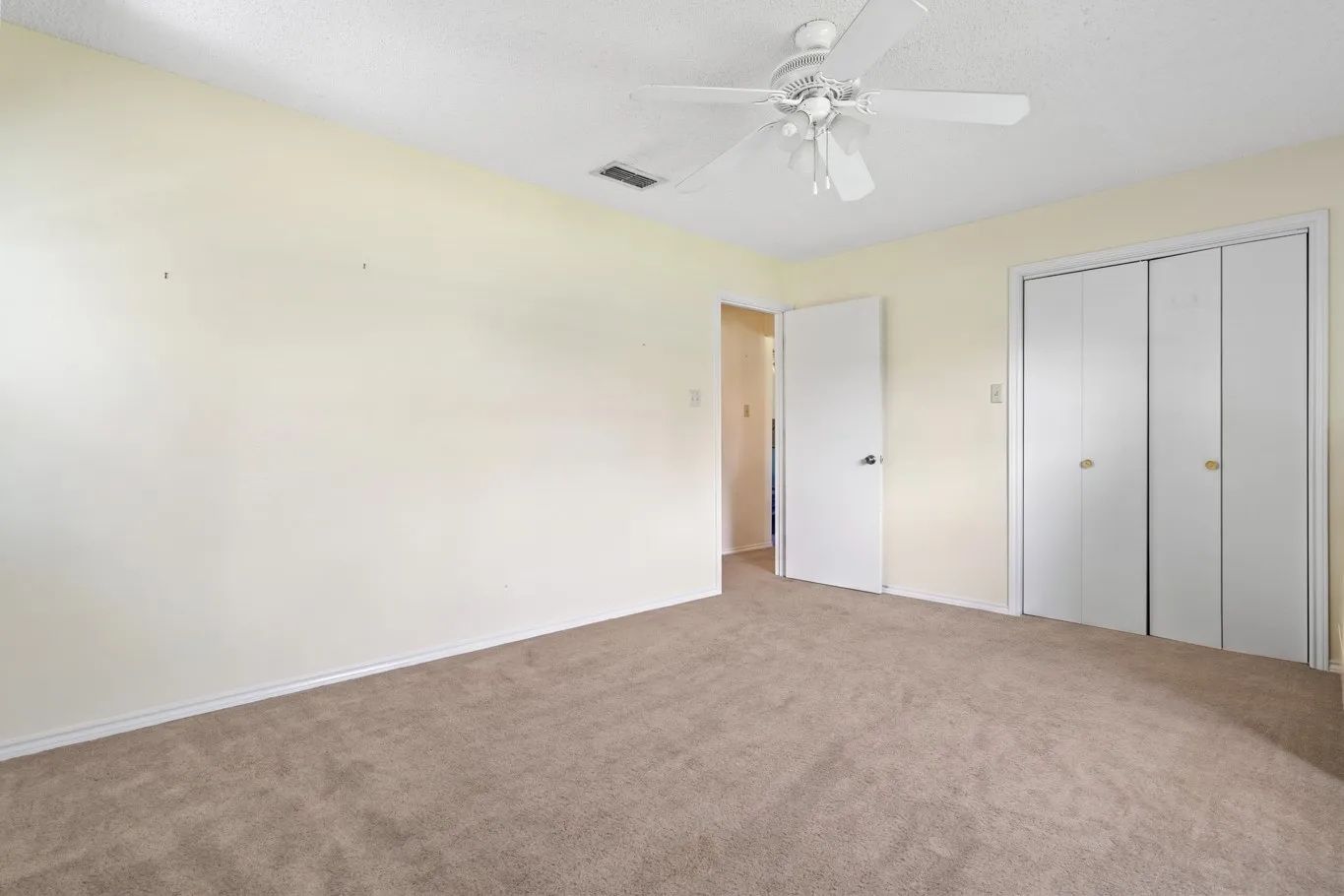 Single Family Residence For Sale in Rains County , 1282 Rs County Road 3325, Emory, Texas 75440, 3 Bedroom, 2 Bathroom, Garage spaces, 1,320 Sqft, built in 1993, mls#21335616, Real Estate Agent in Emory, Homes For Sale in Rains county, Homes For Sale in Emory, Realtor in Emory Texas, Real Estate Brokerage Independent Realty Texas, Luminita Cordes Realtor