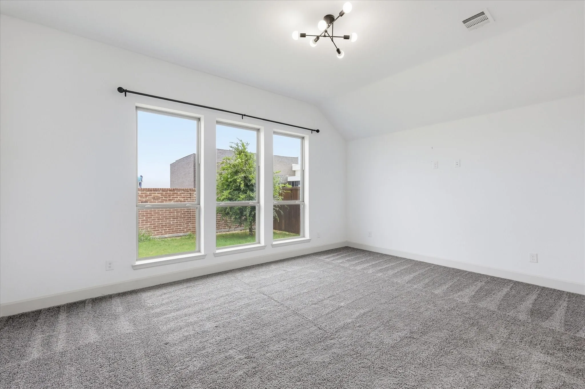 Single Family Residence For Sale in Tarrant County , 787 Cedarwood Court, Haslet, Texas 76052, 4 Bedroom, 3 Bathroom, 2 Garage spaces, 2,404 Sqft, built in 2023, mls#21335630, Real Estate Agent in Haslet, Homes For Sale in Tarrant county, Homes For Sale in Haslet, Realtor in Haslet Texas, Real Estate Brokerage Independent Realty Texas, Luminita Cordes Realtor