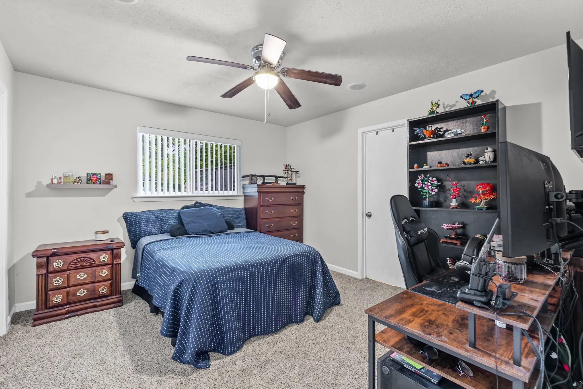 Single Family Residence For Sale in Hunt County , 3007 Tanglewood Drive, Commerce, Texas 75428, 3 Bedroom, 2 Bathroom, Garage spaces, 1,920 Sqft, built in 1967, mls#21292919, Real Estate Agent in Commerce, Homes For Sale in Hunt county, Homes For Sale in Commerce, Realtor in Commerce Texas, Real Estate Brokerage Independent Realty Texas, Luminita Cordes Realtor