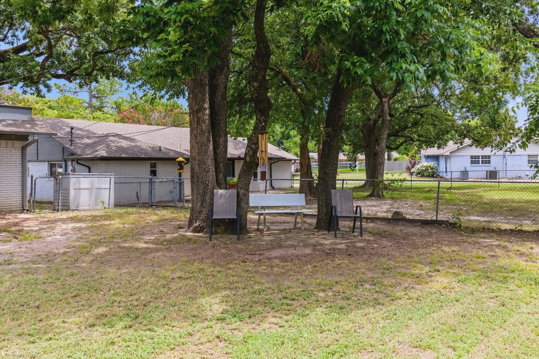 Single Family Residence For Sale in Hunt County , 3007 Tanglewood Drive, Commerce, Texas 75428, 3 Bedroom, 2 Bathroom, Garage spaces, 1,920 Sqft, built in 1967, mls#21292919, Real Estate Agent in Commerce, Homes For Sale in Hunt county, Homes For Sale in Commerce, Realtor in Commerce Texas, Real Estate Brokerage Independent Realty Texas, Luminita Cordes Realtor