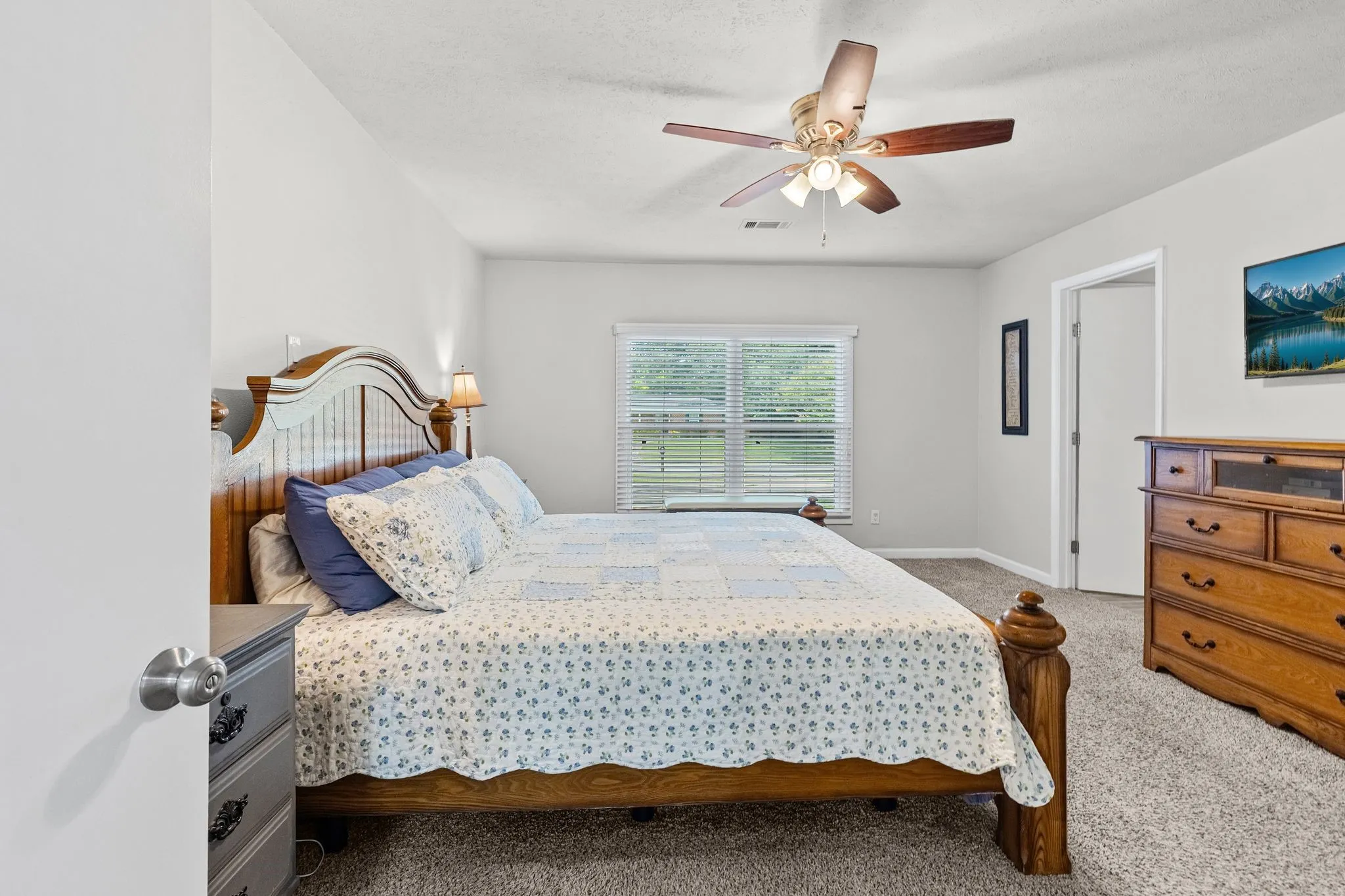 Single Family Residence For Sale in Hunt County , 3007 Tanglewood Drive, Commerce, Texas 75428, 3 Bedroom, 2 Bathroom, Garage spaces, 1,920 Sqft, built in 1967, mls#21292919, Real Estate Agent in Commerce, Homes For Sale in Hunt county, Homes For Sale in Commerce, Realtor in Commerce Texas, Real Estate Brokerage Independent Realty Texas, Luminita Cordes Realtor