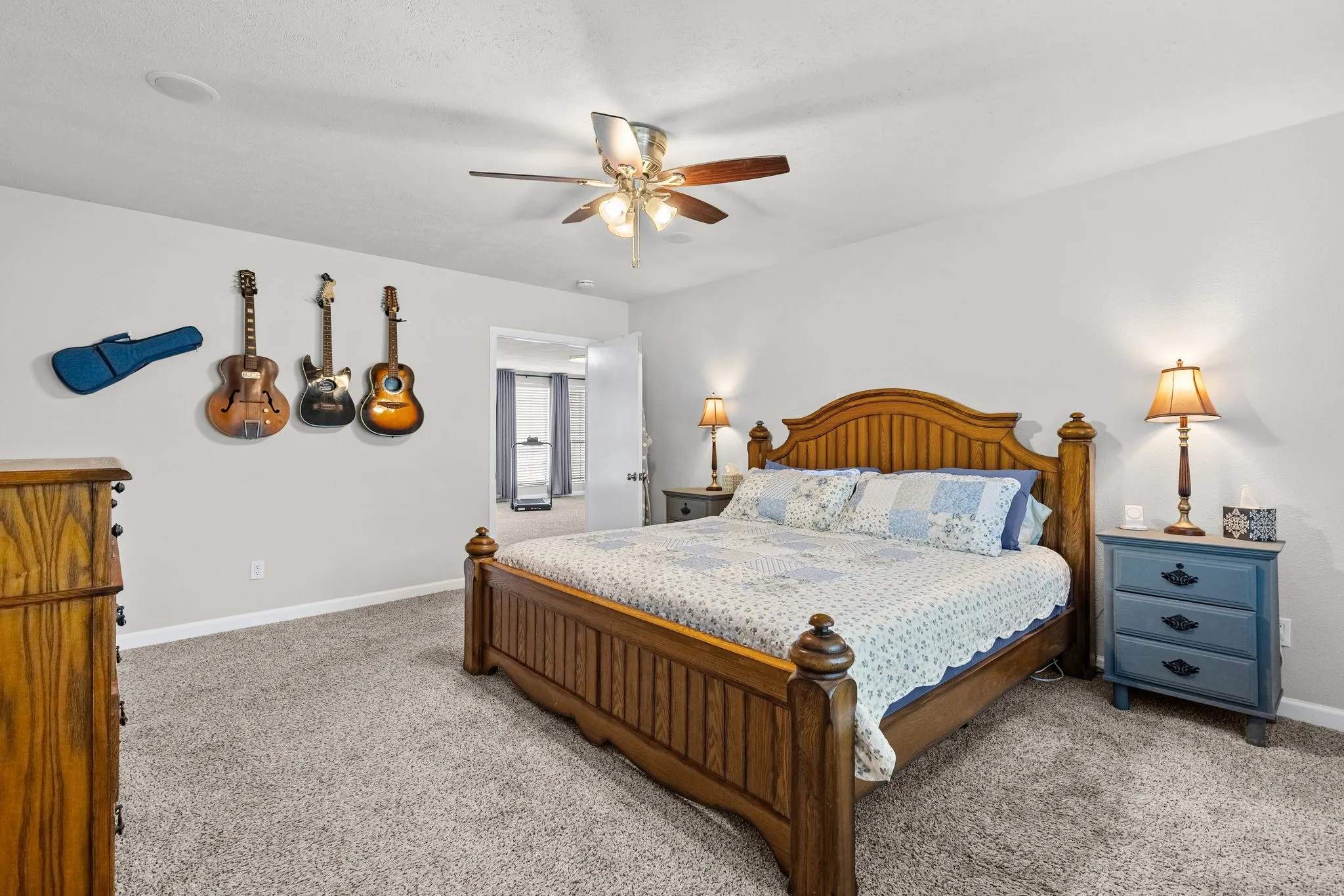 Single Family Residence For Sale in Hunt County , 3007 Tanglewood Drive, Commerce, Texas 75428, 3 Bedroom, 2 Bathroom, Garage spaces, 1,920 Sqft, built in 1967, mls#21292919, Real Estate Agent in Commerce, Homes For Sale in Hunt county, Homes For Sale in Commerce, Realtor in Commerce Texas, Real Estate Brokerage Independent Realty Texas, Luminita Cordes Realtor