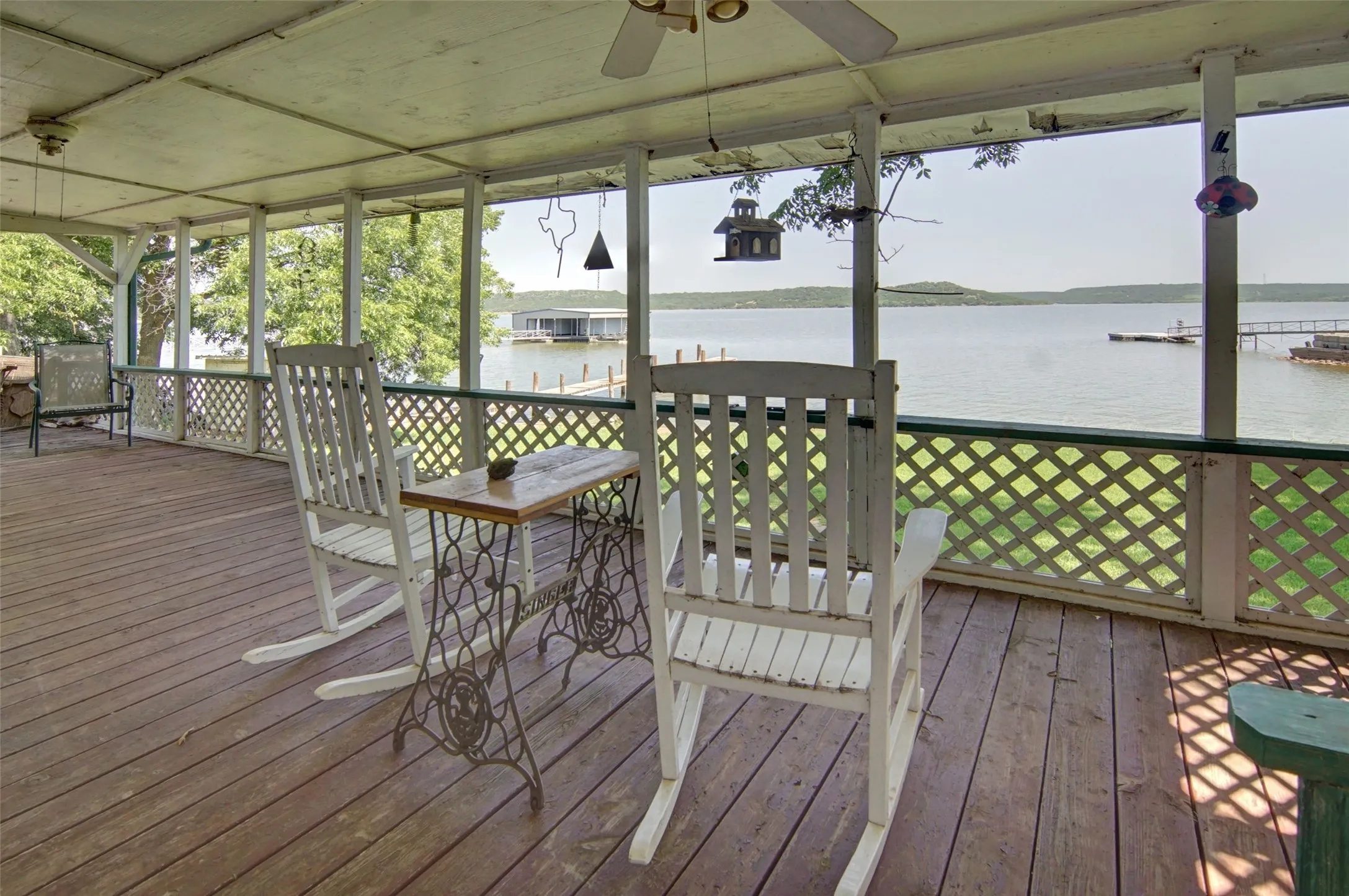 Single Family Residence For Sale in Palo Pinto County , 151 Rock Creek Loop, Possum Kingdom Lake, Texas 76449, 5 Bedroom, 4 Bathroom, Garage spaces, 2,913 Sqft, built in 1940, mls#21335653, Real Estate Agent in Possum Kingdom Lake, Homes For Sale in Palo Pinto county, Homes For Sale in Possum Kingdom Lake, Realtor in Possum Kingdom Lake Texas, Real Estate Brokerage Independent Realty Texas, Luminita Cordes Realtor