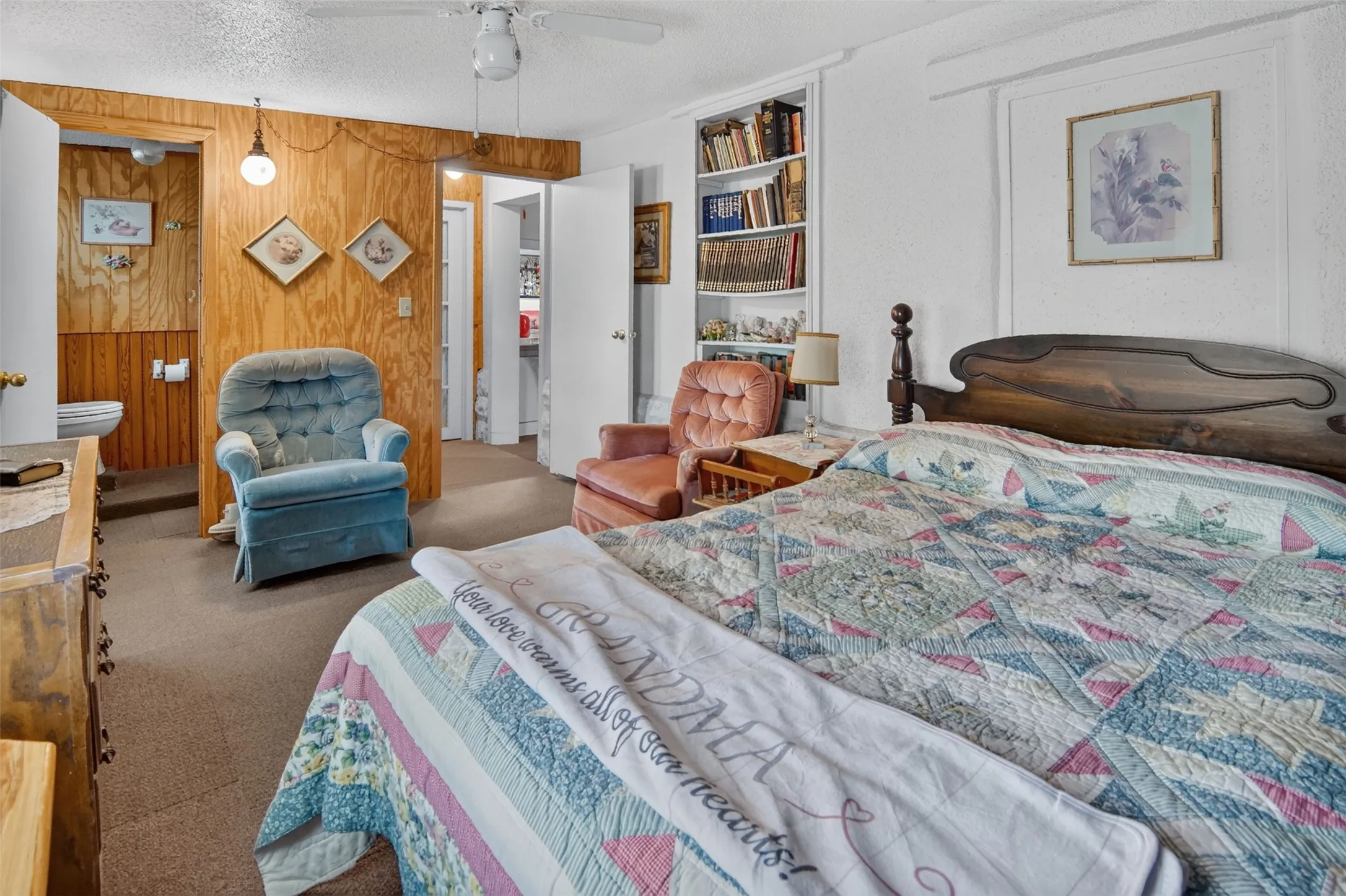 Single Family Residence For Sale in Palo Pinto County , 151 Rock Creek Loop, Possum Kingdom Lake, Texas 76449, 5 Bedroom, 4 Bathroom, Garage spaces, 2,913 Sqft, built in 1940, mls#21335653, Real Estate Agent in Possum Kingdom Lake, Homes For Sale in Palo Pinto county, Homes For Sale in Possum Kingdom Lake, Realtor in Possum Kingdom Lake Texas, Real Estate Brokerage Independent Realty Texas, Luminita Cordes Realtor