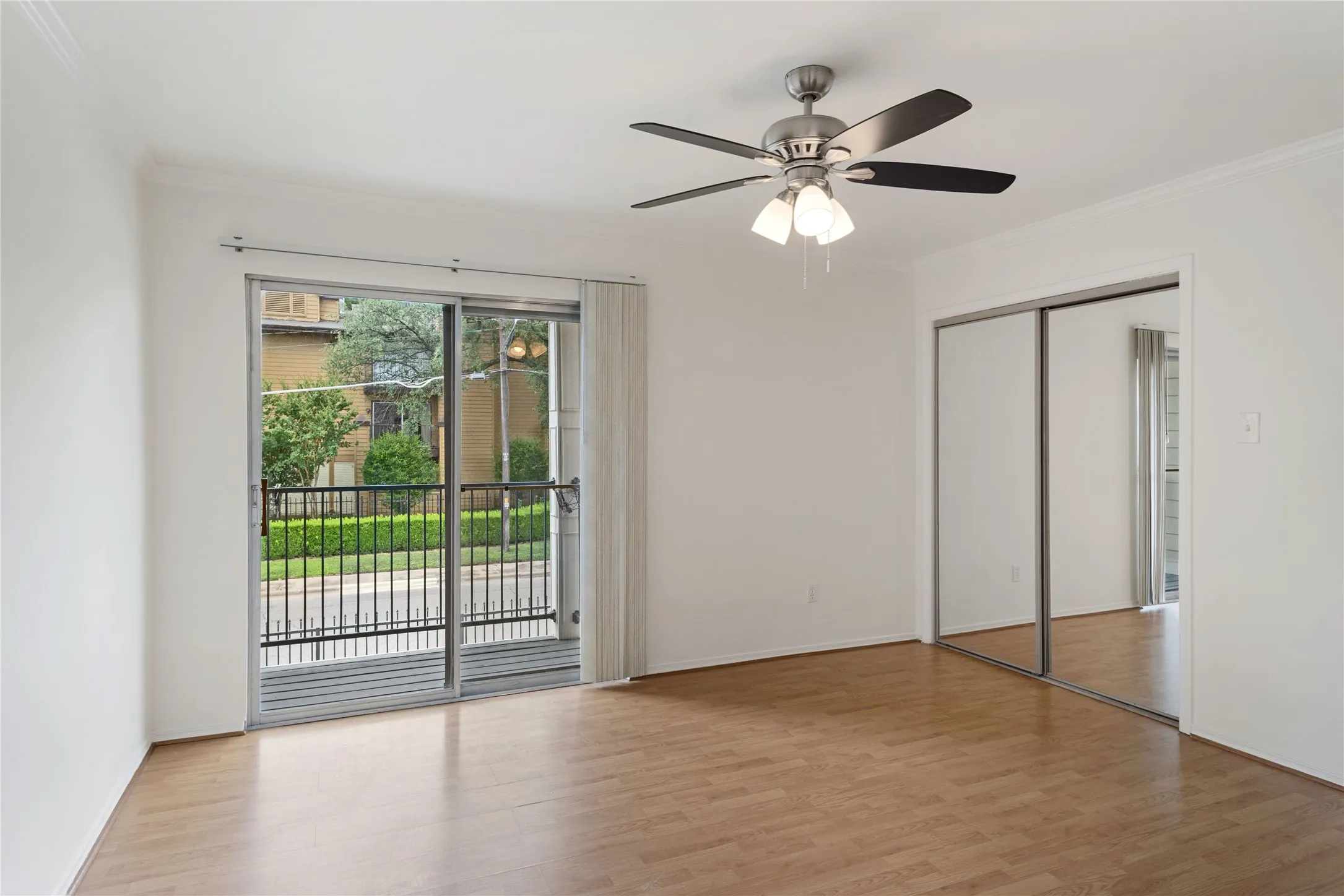 Condominium For Rent in Dallas County , 5881 Preston View Boulevard 202, Dallas, Texas 75240, 1 Bedroom, 1 Bathroom, Garage spaces, 747 Sqft, built in 1968, mls#21332265, Real Estate Agent in Dallas, Homes For Rent in Dallas county, Homes For Rent in Dallas, Realtor in Dallas Texas, Real Estate Brokerage Independent Realty Texas, Luminita Cordes Realtor