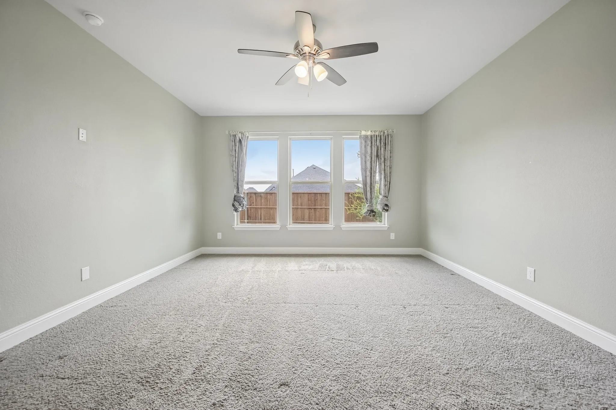Single Family Residence For Sale in Denton County , 308 Magnolia Street, Oak Point, Texas 75068, 4 Bedroom, 3 Bathroom, 3 Garage spaces, 3,089 Sqft, built in 2021, Price $610,000, mls#21335504, Real Estate Agent in Oak Point, Homes For Sale in Denton county, Homes For Sale in Oak Point, Realtor in Oak Point Texas, Real Estate Brokerage Independent Realty Texas, Luminita Cordes Realtor