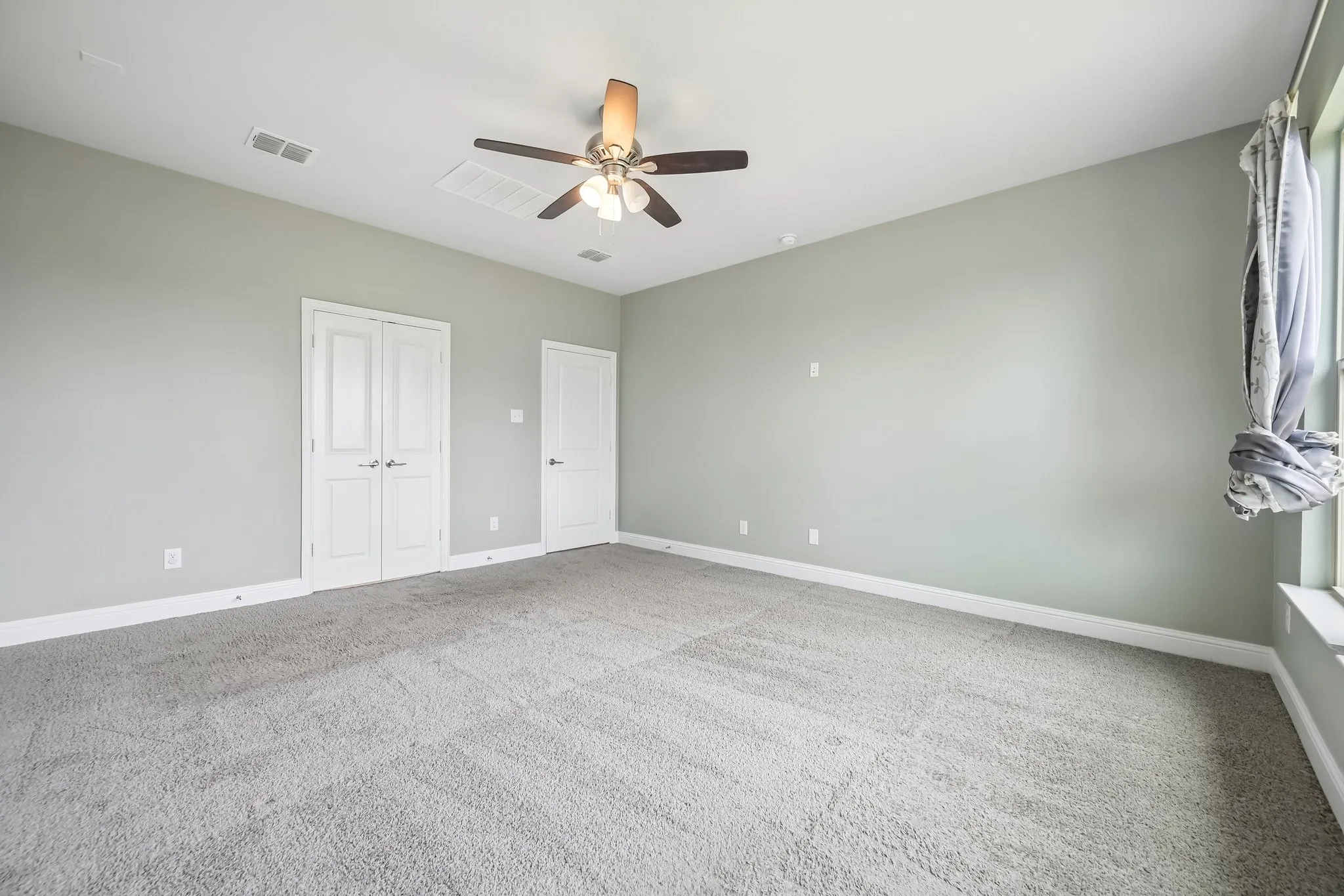 Single Family Residence For Sale in Denton County , 308 Magnolia Street, Oak Point, Texas 75068, 4 Bedroom, 3 Bathroom, 3 Garage spaces, 3,089 Sqft, built in 2021, Price $610,000, mls#21335504, Real Estate Agent in Oak Point, Homes For Sale in Denton county, Homes For Sale in Oak Point, Realtor in Oak Point Texas, Real Estate Brokerage Independent Realty Texas, Luminita Cordes Realtor