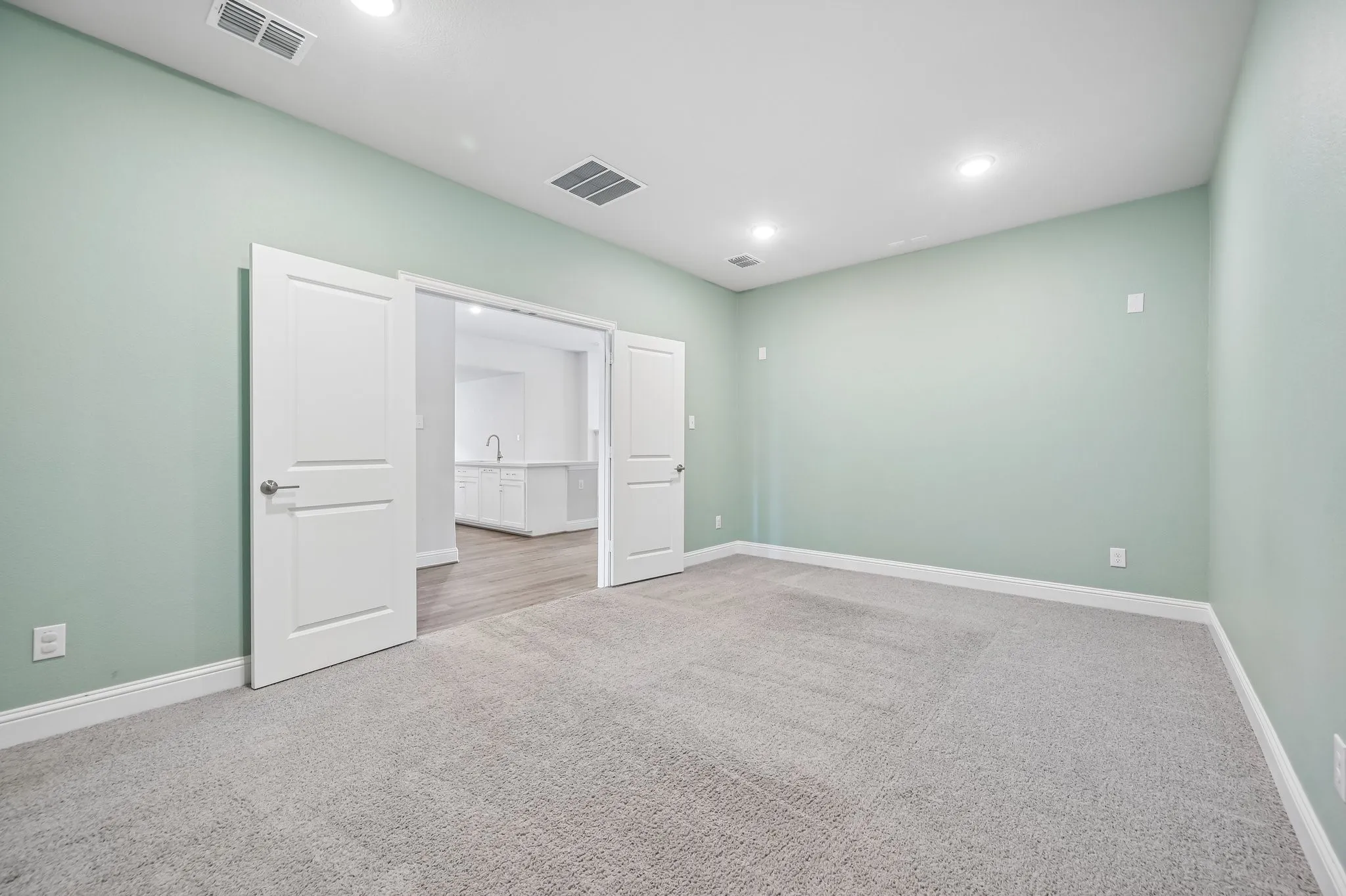 Single Family Residence For Sale in Denton County , 308 Magnolia Street, Oak Point, Texas 75068, 4 Bedroom, 3 Bathroom, 3 Garage spaces, 3,089 Sqft, built in 2021, Price $610,000, mls#21335504, Real Estate Agent in Oak Point, Homes For Sale in Denton county, Homes For Sale in Oak Point, Realtor in Oak Point Texas, Real Estate Brokerage Independent Realty Texas, Luminita Cordes Realtor