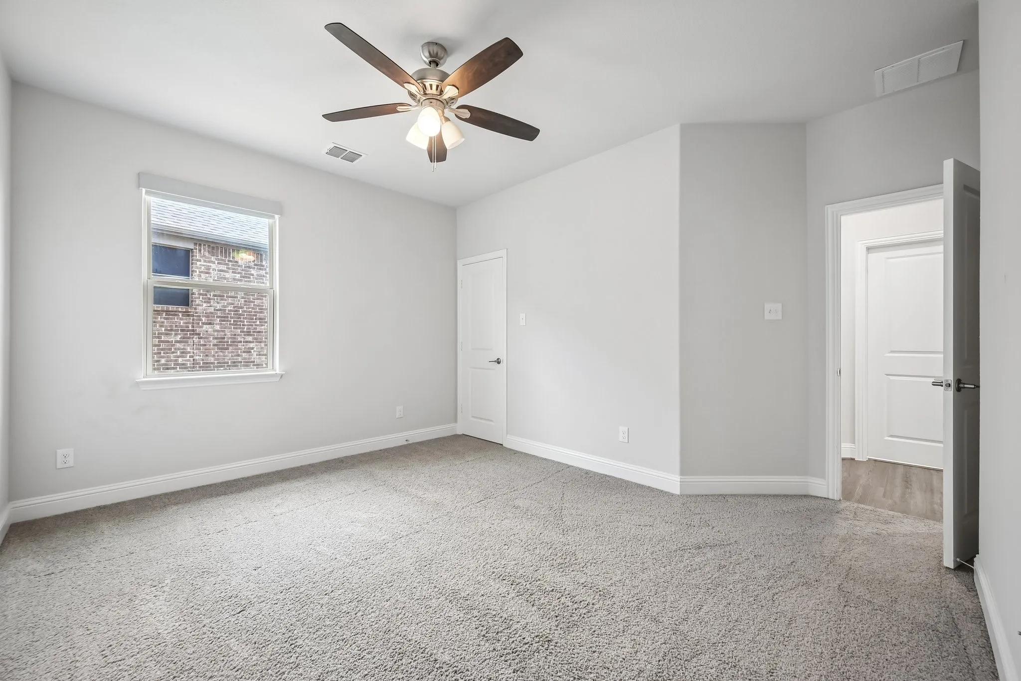 Single Family Residence For Sale in Denton County , 308 Magnolia Street, Oak Point, Texas 75068, 4 Bedroom, 3 Bathroom, 3 Garage spaces, 3,089 Sqft, built in 2021, Price $610,000, mls#21335504, Real Estate Agent in Oak Point, Homes For Sale in Denton county, Homes For Sale in Oak Point, Realtor in Oak Point Texas, Real Estate Brokerage Independent Realty Texas, Luminita Cordes Realtor