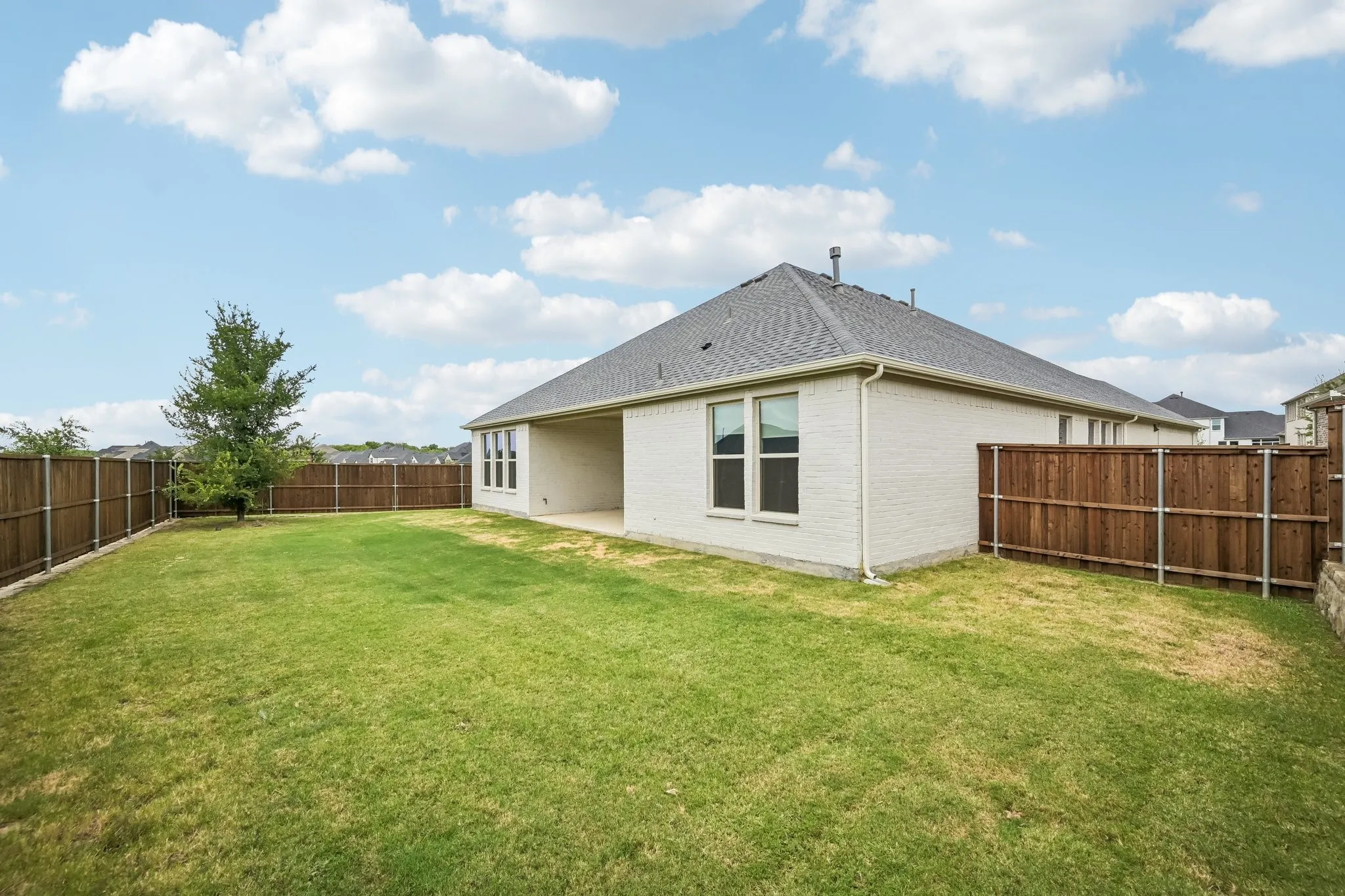 Single Family Residence For Sale in Denton County , 308 Magnolia Street, Oak Point, Texas 75068, 4 Bedroom, 3 Bathroom, 3 Garage spaces, 3,089 Sqft, built in 2021, Price $610,000, mls#21335504, Real Estate Agent in Oak Point, Homes For Sale in Denton county, Homes For Sale in Oak Point, Realtor in Oak Point Texas, Real Estate Brokerage Independent Realty Texas, Luminita Cordes Realtor