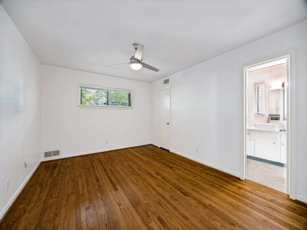 Single Family Residence For Rent in Dallas County , 5938 Willow Lane, Dallas, Texas 75230, 3 Bedroom, 3 Bathroom, 2 Garage spaces, 2,116 Sqft, built in 1959, mls#21330381, Real Estate Agent in Dallas, Homes For Rent in Dallas county, Homes For Rent in Dallas, Realtor in Dallas Texas, Real Estate Brokerage Independent Realty Texas, Luminita Cordes Realtor